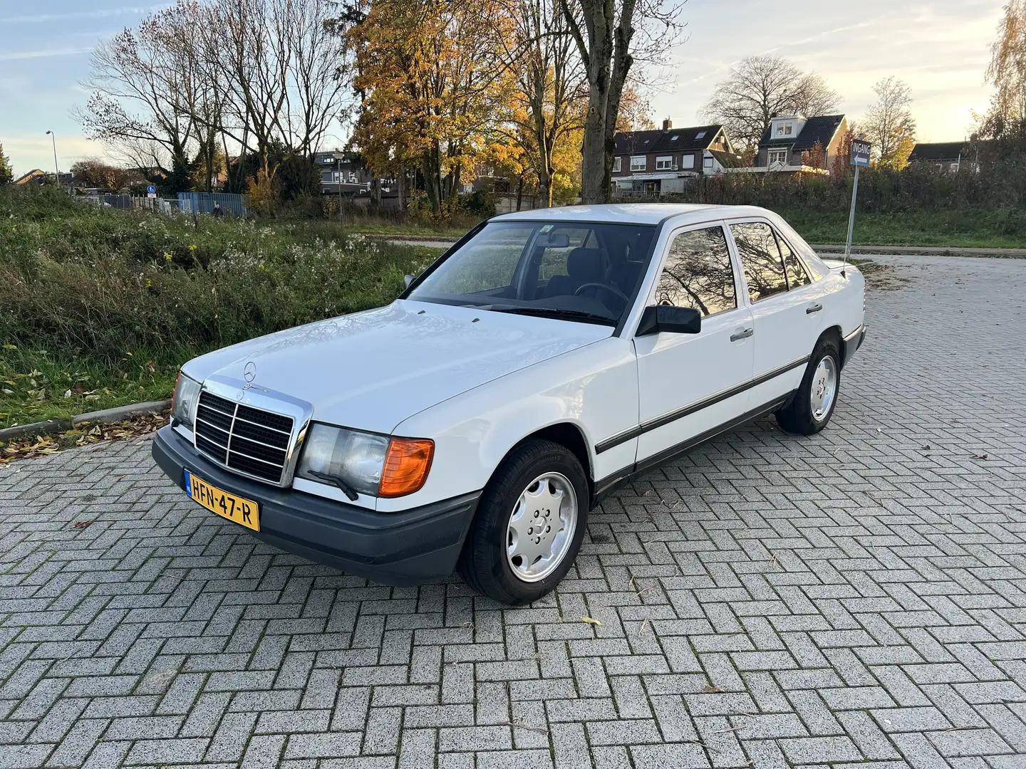 Mercedes-Benz E 230 W124 1987 - 1
