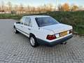 Mercedes-Benz E 230 W124 1987 - thumbnail 4