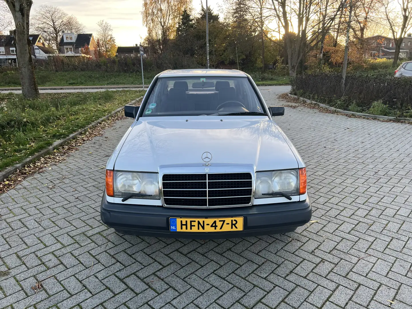 Mercedes-Benz E 230 W124 1987 - 2
