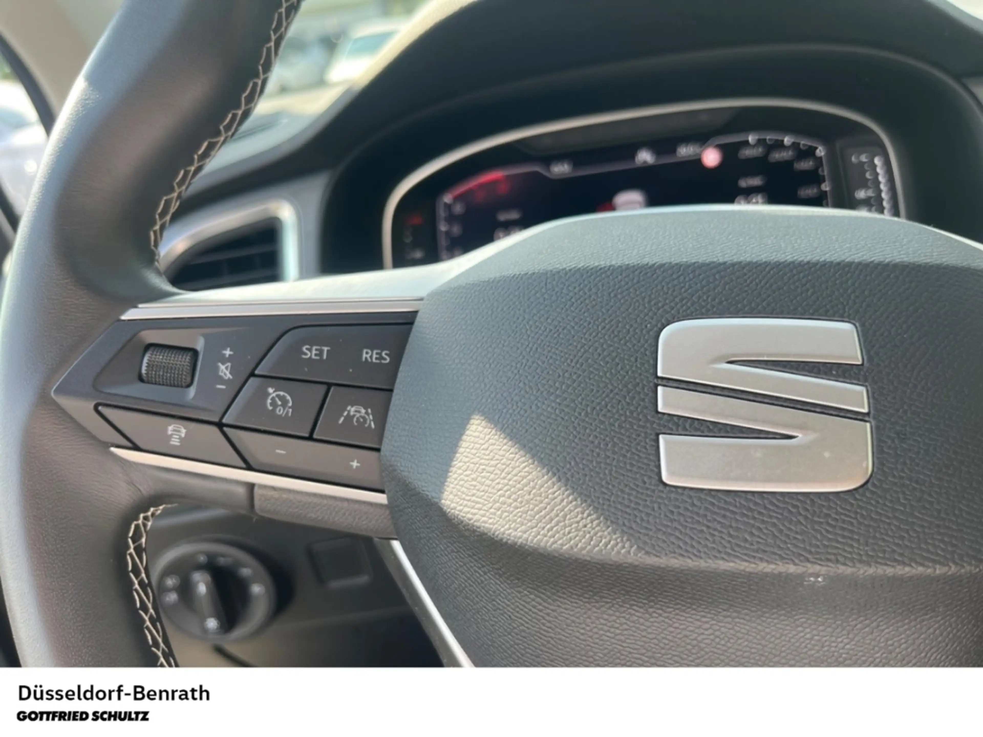 SEAT Ateca Style 1.5 TSI DSG LED Navi Parkhilfe AppConnect — photo 13