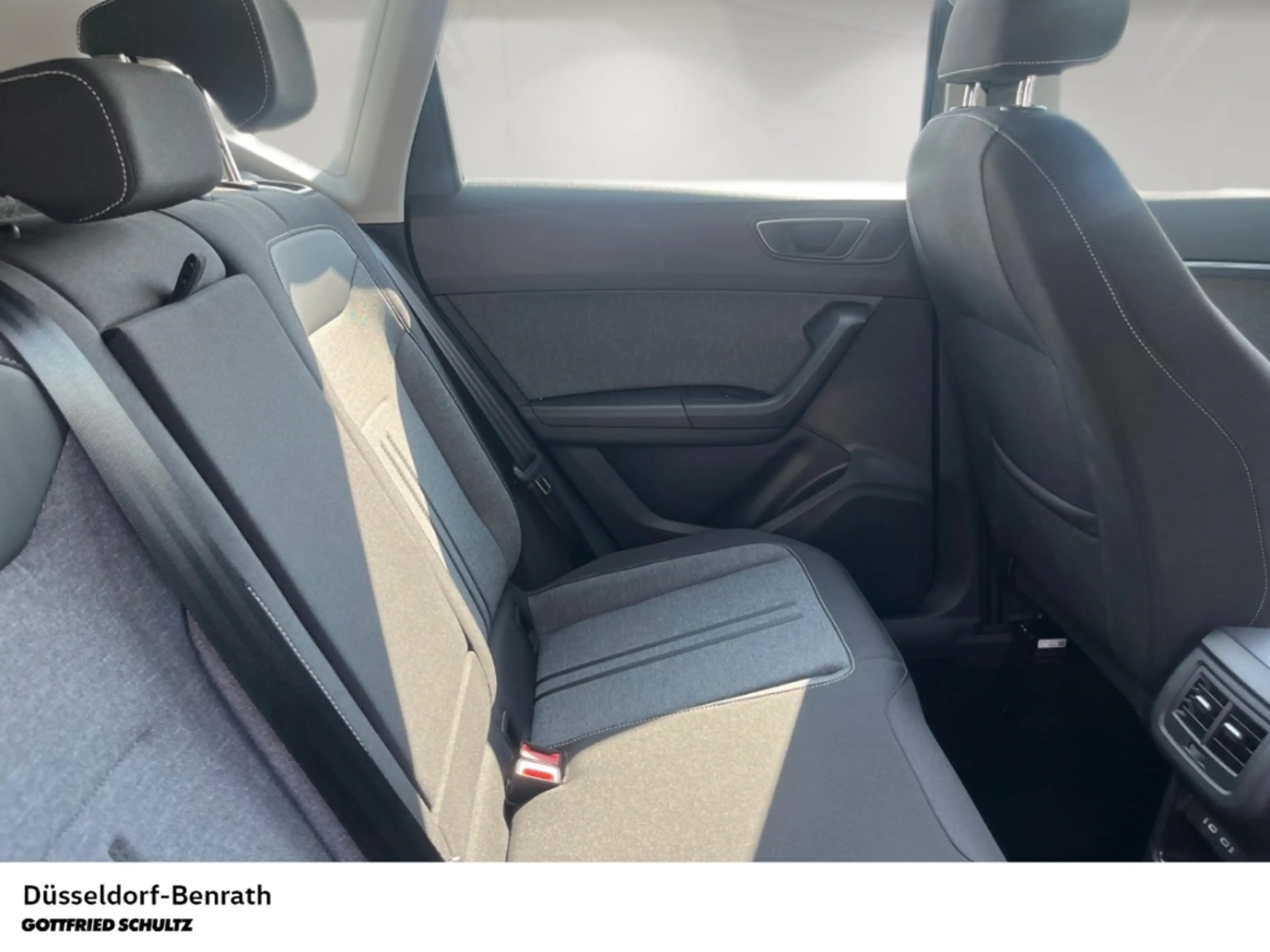 SEAT Ateca Style 1.5 TSI DSG LED Navi Parkhilfe AppConnect — photo 7