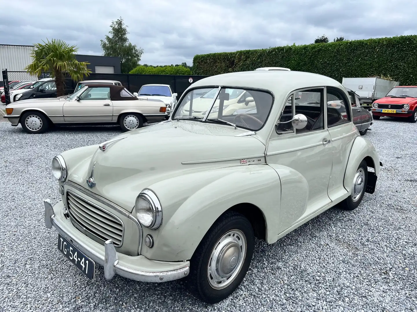 Oldtimer Morris Minor Grau - 1