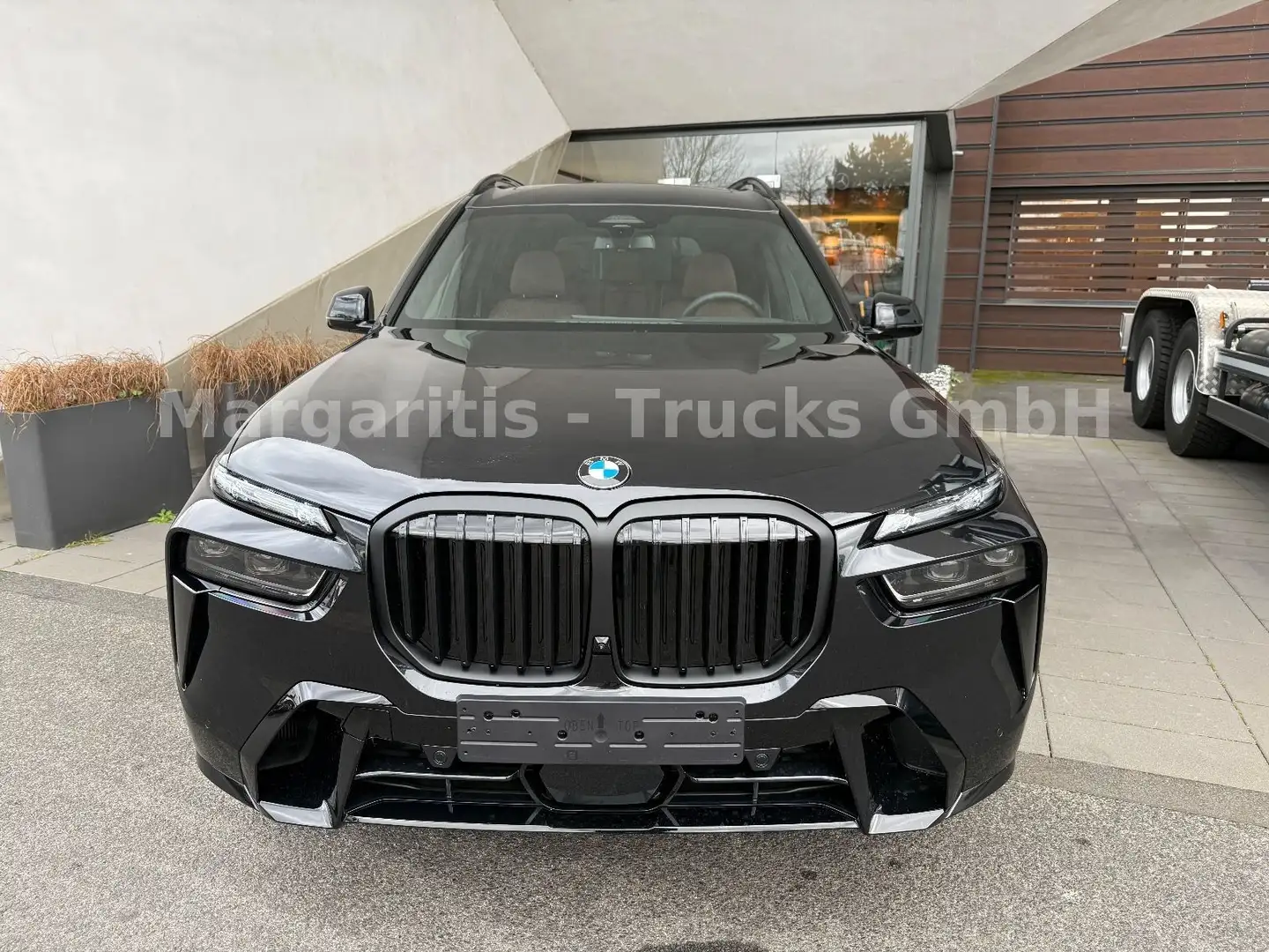 BMW X7 xDrive40d/MPaketPro/23"/PanoSky/Soft/H&K Schwarz - 2