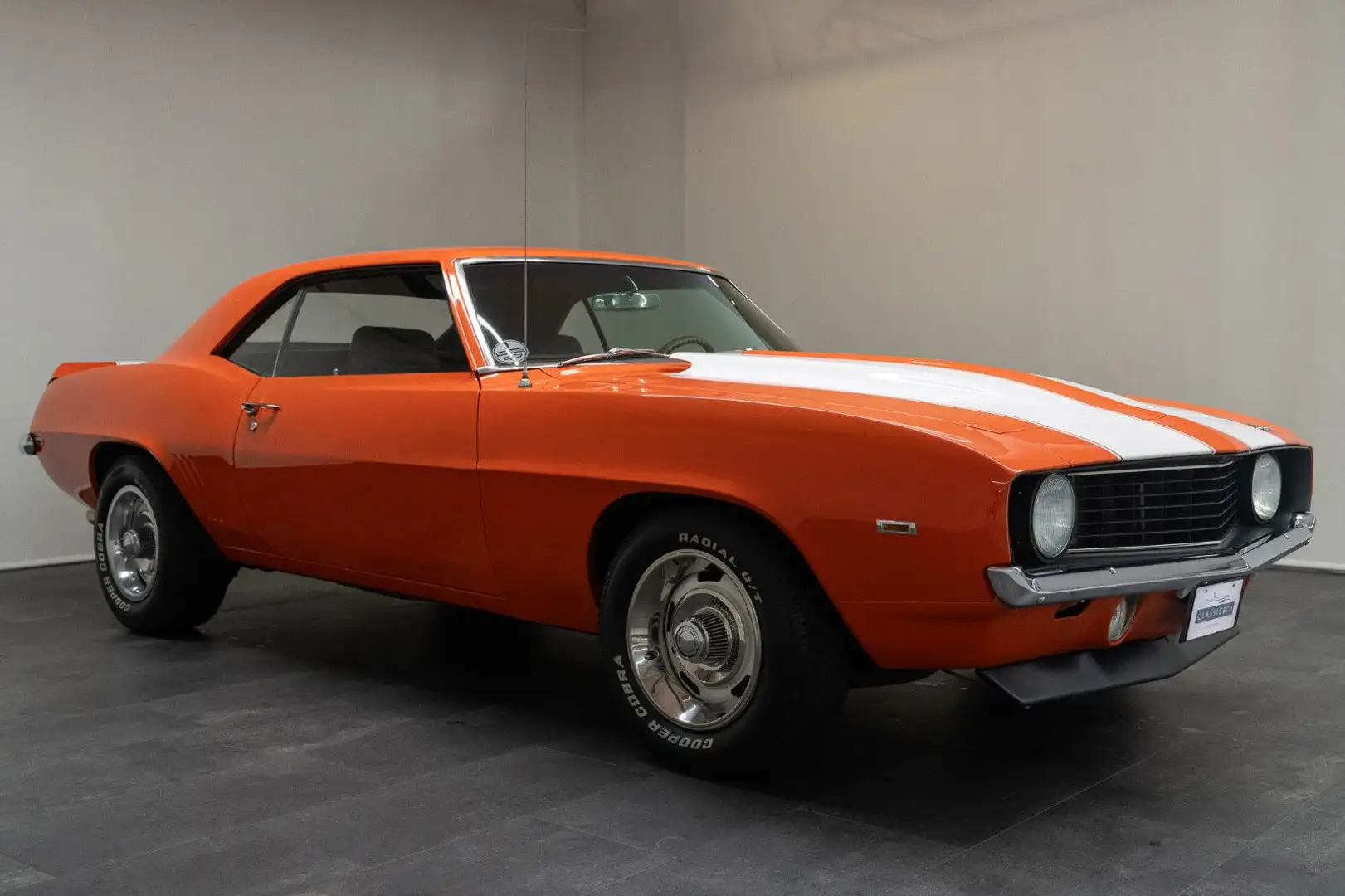 Chevrolet Camaro Orange - 2
