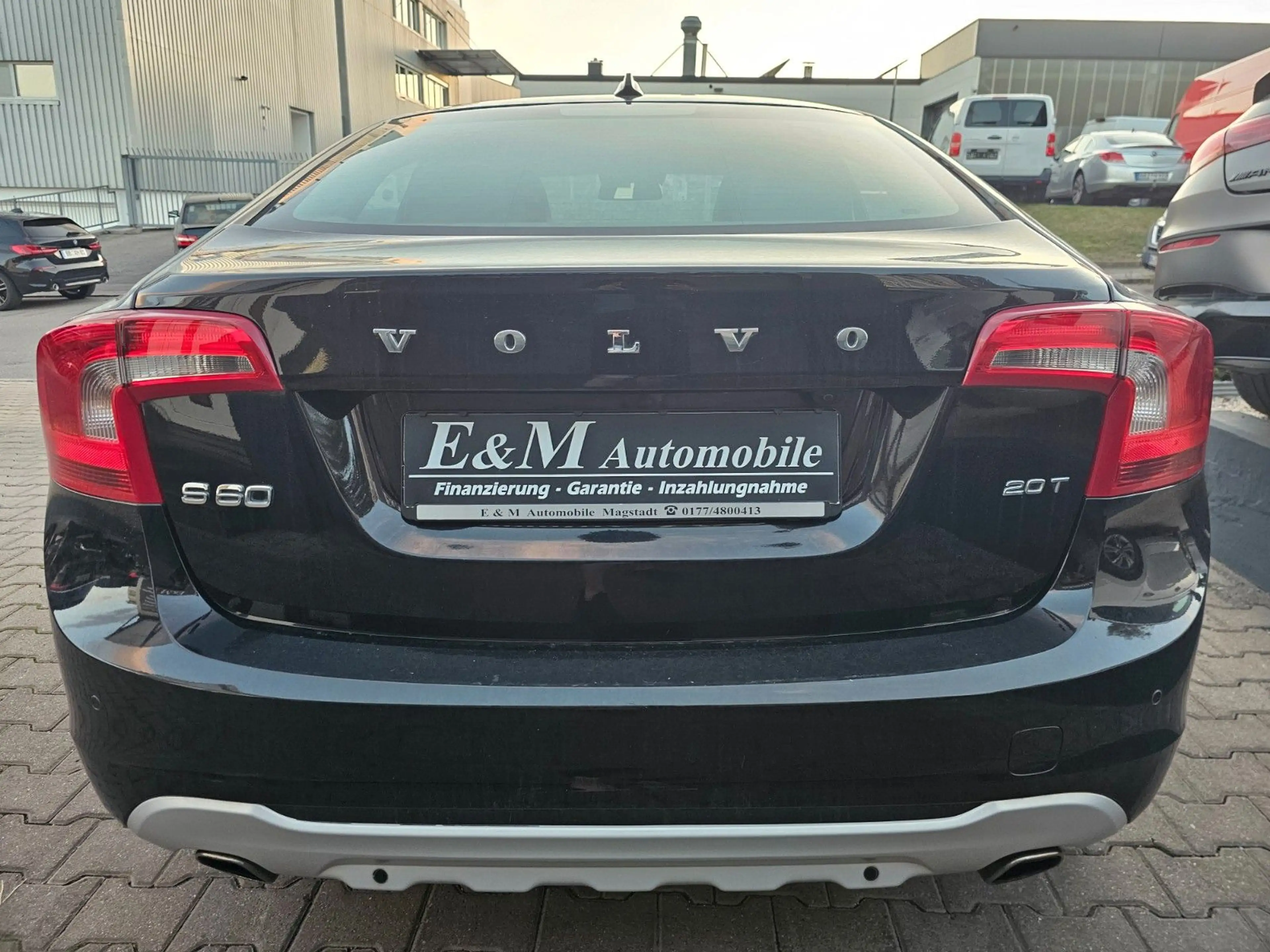 Volvo S60 Lim. Summum*NAVI*LEDER*KAMERA*ACC*PDC*SHZ*XE — photo 5