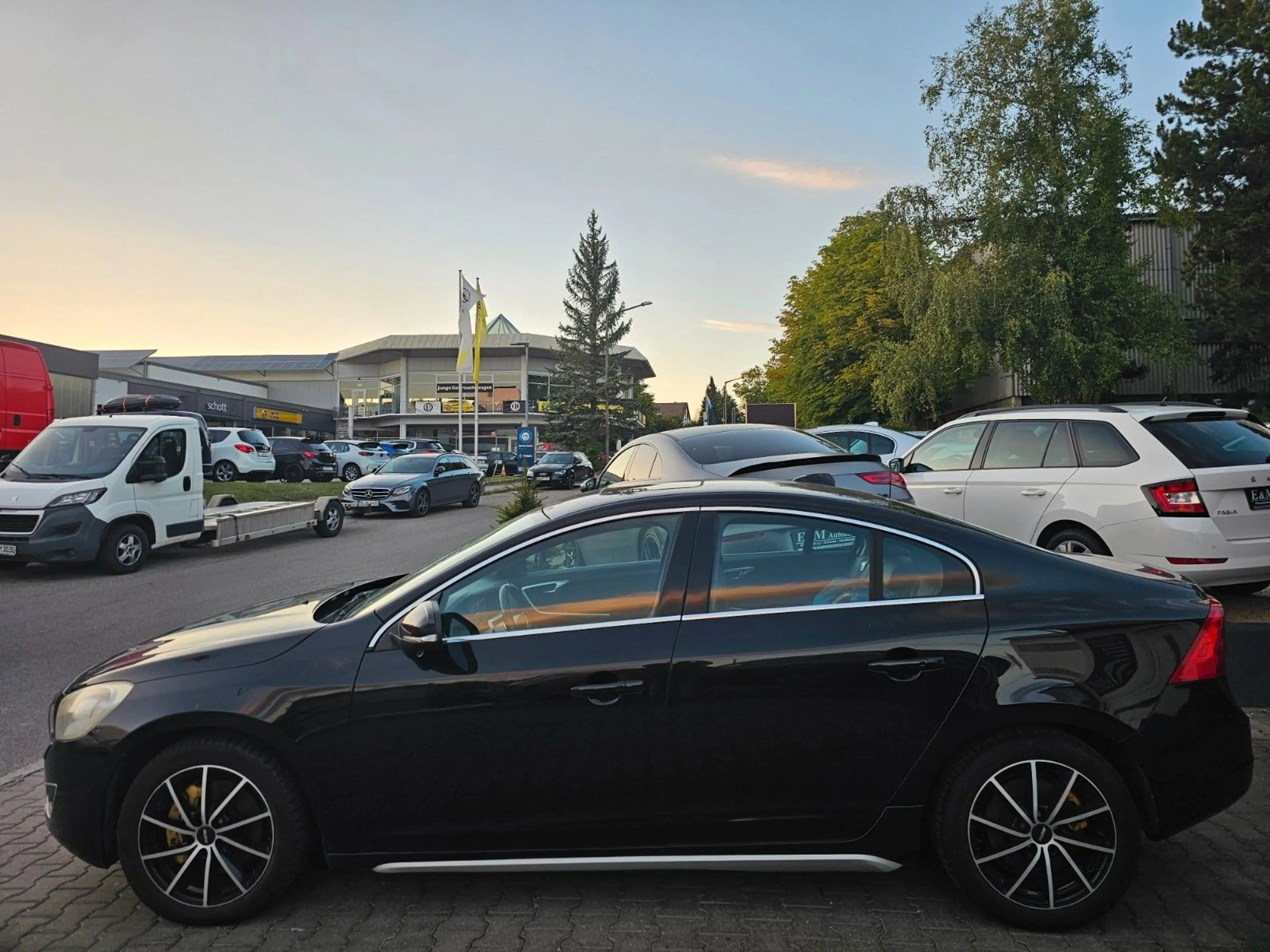 Volvo S60 Lim. Summum*NAVI*LEDER*KAMERA*ACC*PDC*SHZ*XE — photo 8