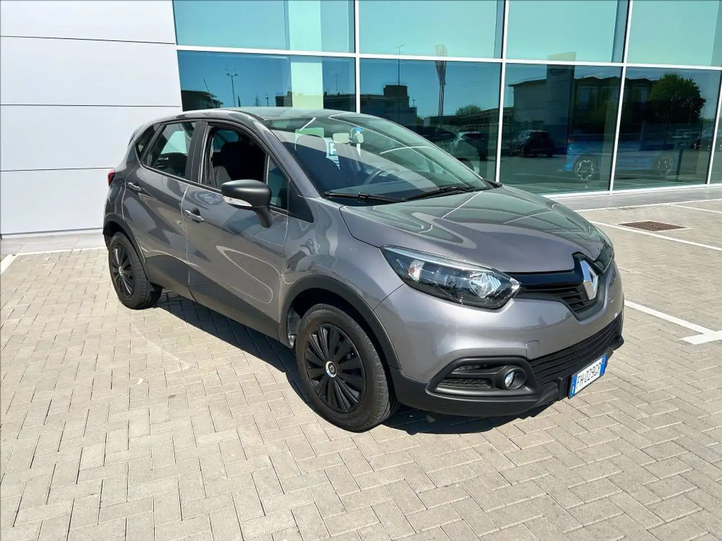 Renault Captur 0.9 tce Intens (energy r-link) 90cv E6 Grigio - 1