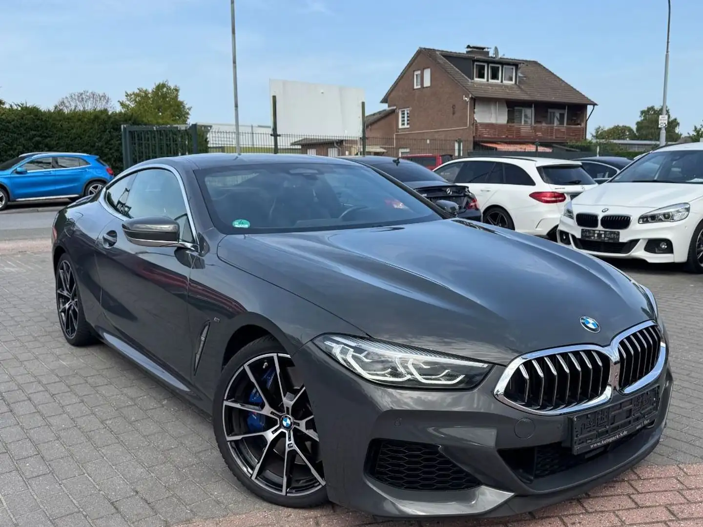 BMW M850 i xDrive Coupe | HARMAN&KARDON | SOFT-CLOSE Grau - 1
