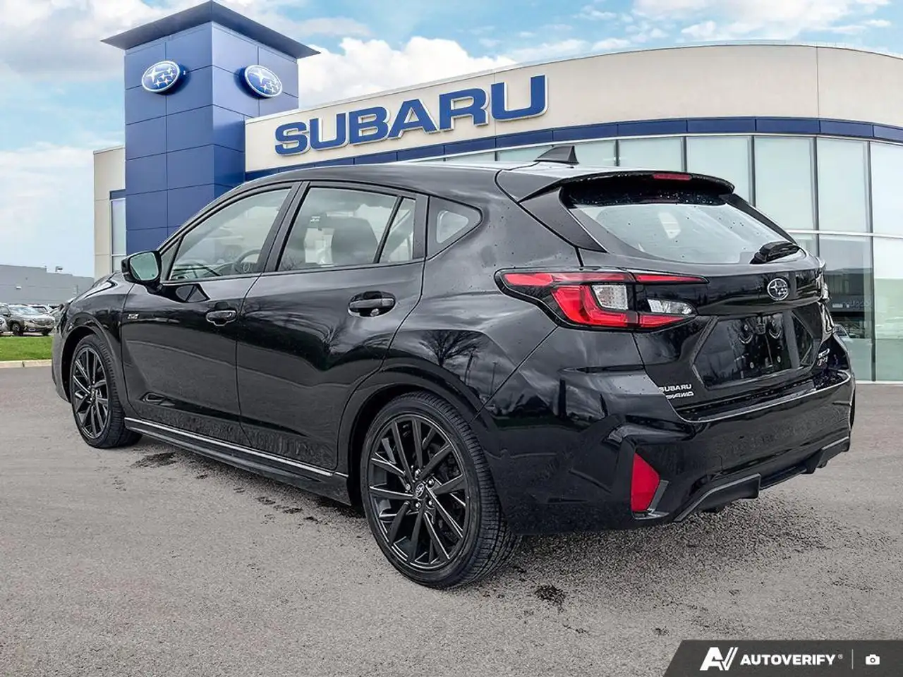 Subaru Impreza снимка Subaru Impreza