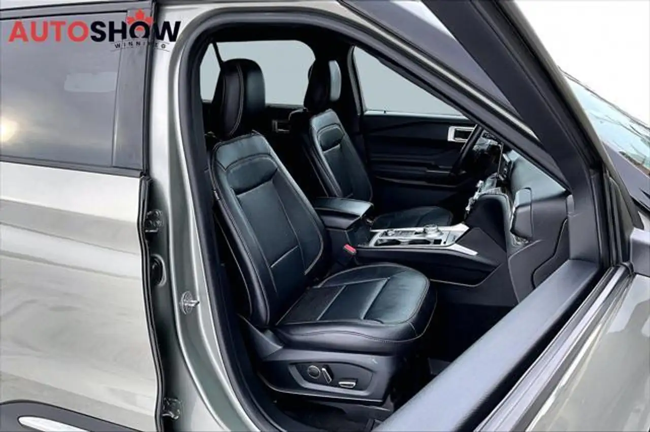 Ford Explorer photo Ford Explorer