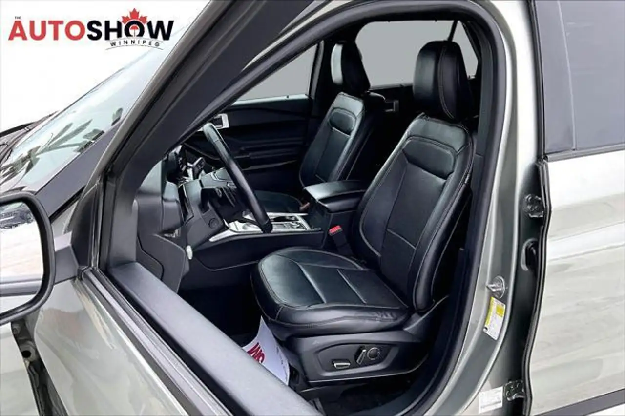 Ford Explorer photo Ford Explorer