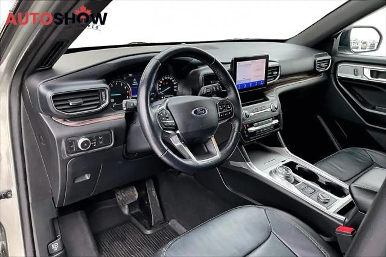 Ford Explorer photo Ford Explorer