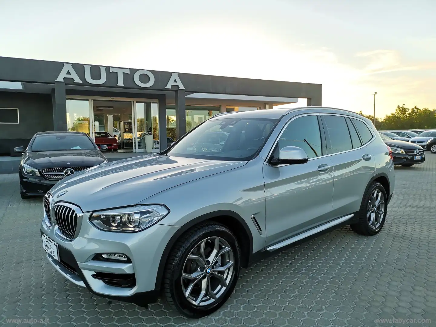 BMW X3 sDrive18d xLine Szary - 1