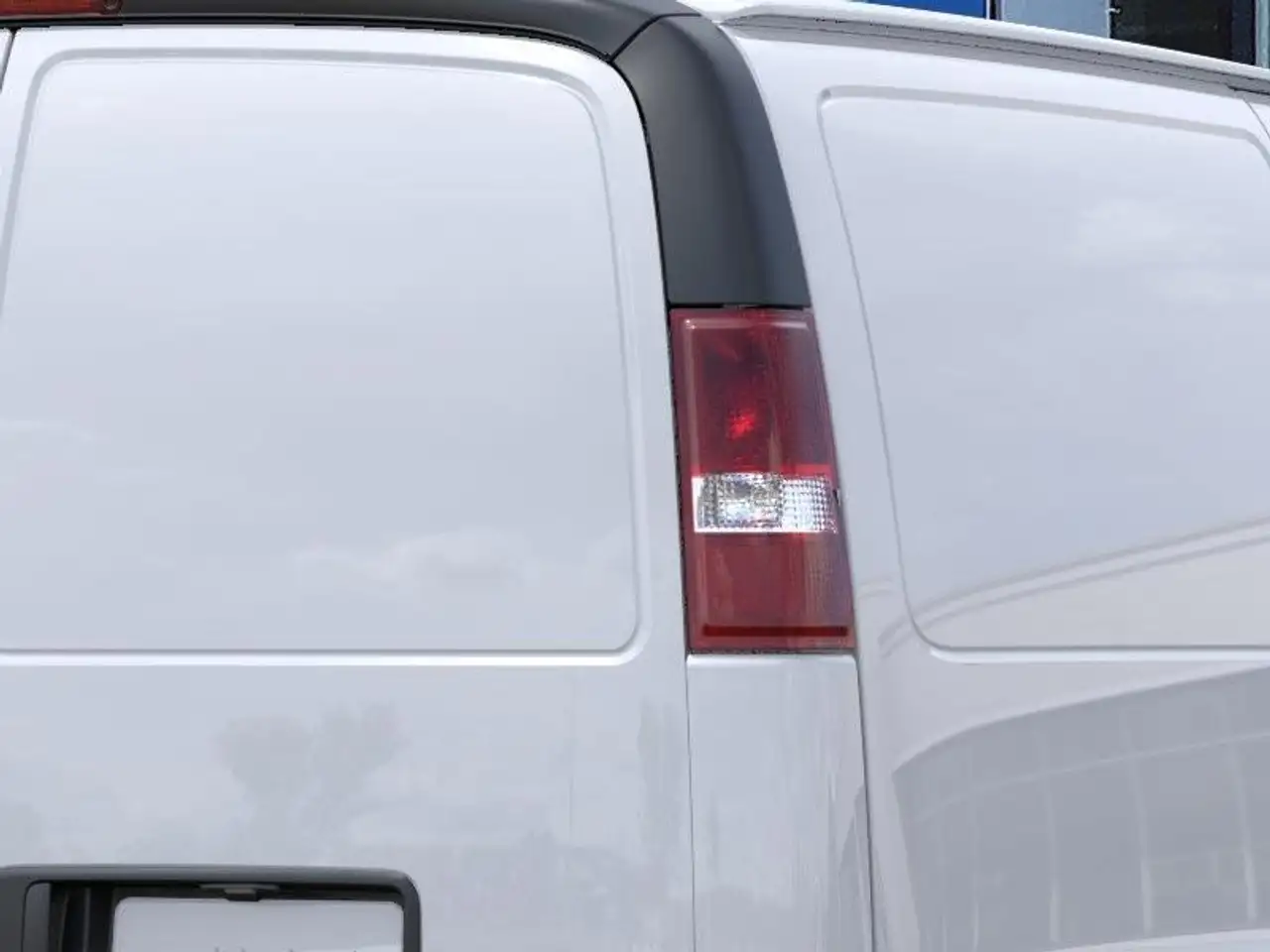 GMC Savana снимка GMC Savana