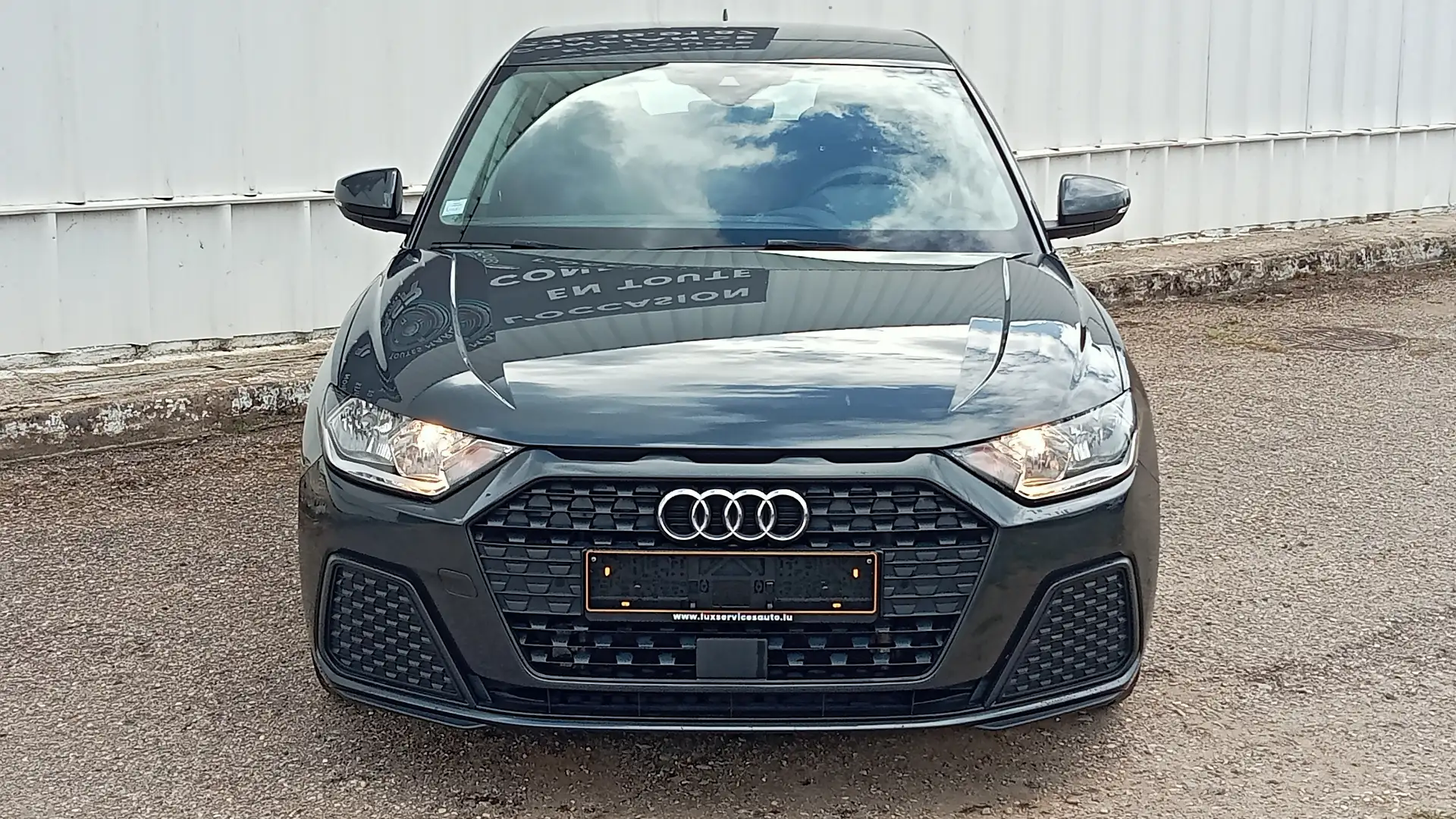Audi A1 25 TFSI 95 ch BVM5 Grijs - 2