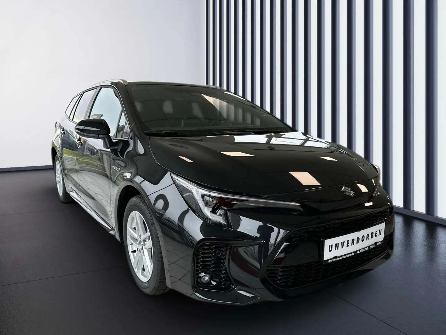 Suzuki Swace 1.8 Hybrid Comfort+Tageszulassung Schwarz - 1