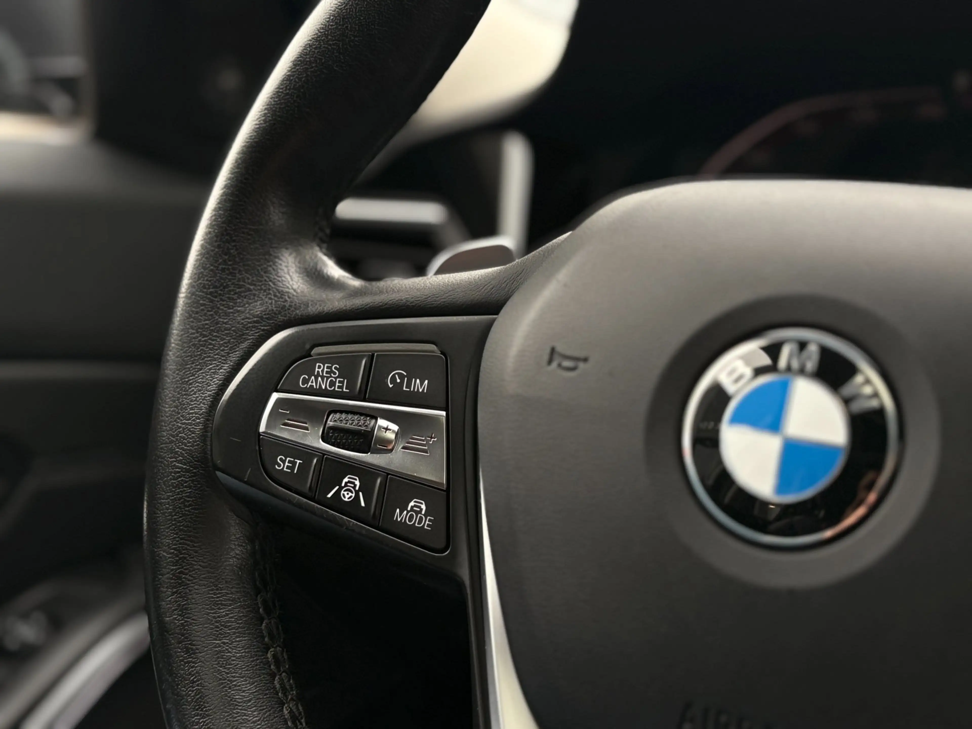 BMW 330 3-serie Touring 330i xDrive High Executive PANO-DA — photo 17