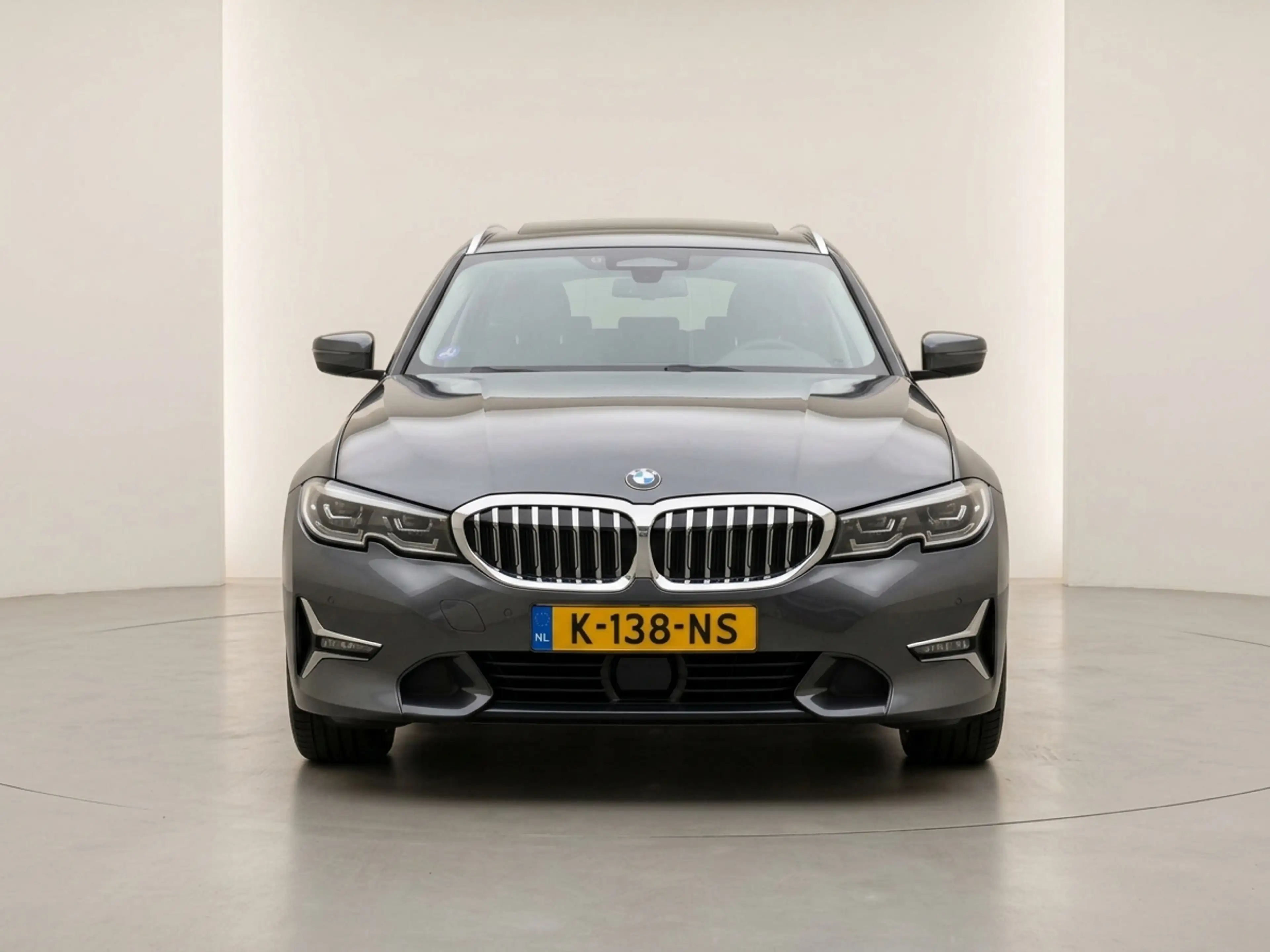 BMW 330 3-serie Touring 330i xDrive High Executive PANO-DA — photo 2