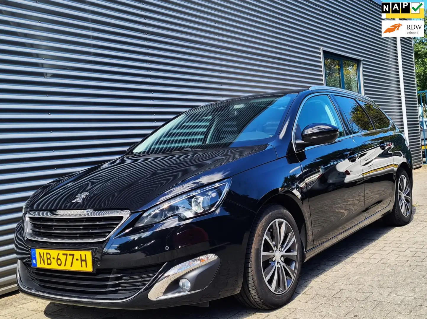Peugeot 308 SW 1.6 BlueHDI Allure 01-2017 Noir Satin Metallic Zwart - 1