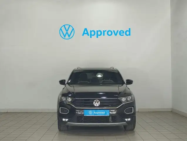 Volkswagen T-Roc view 10