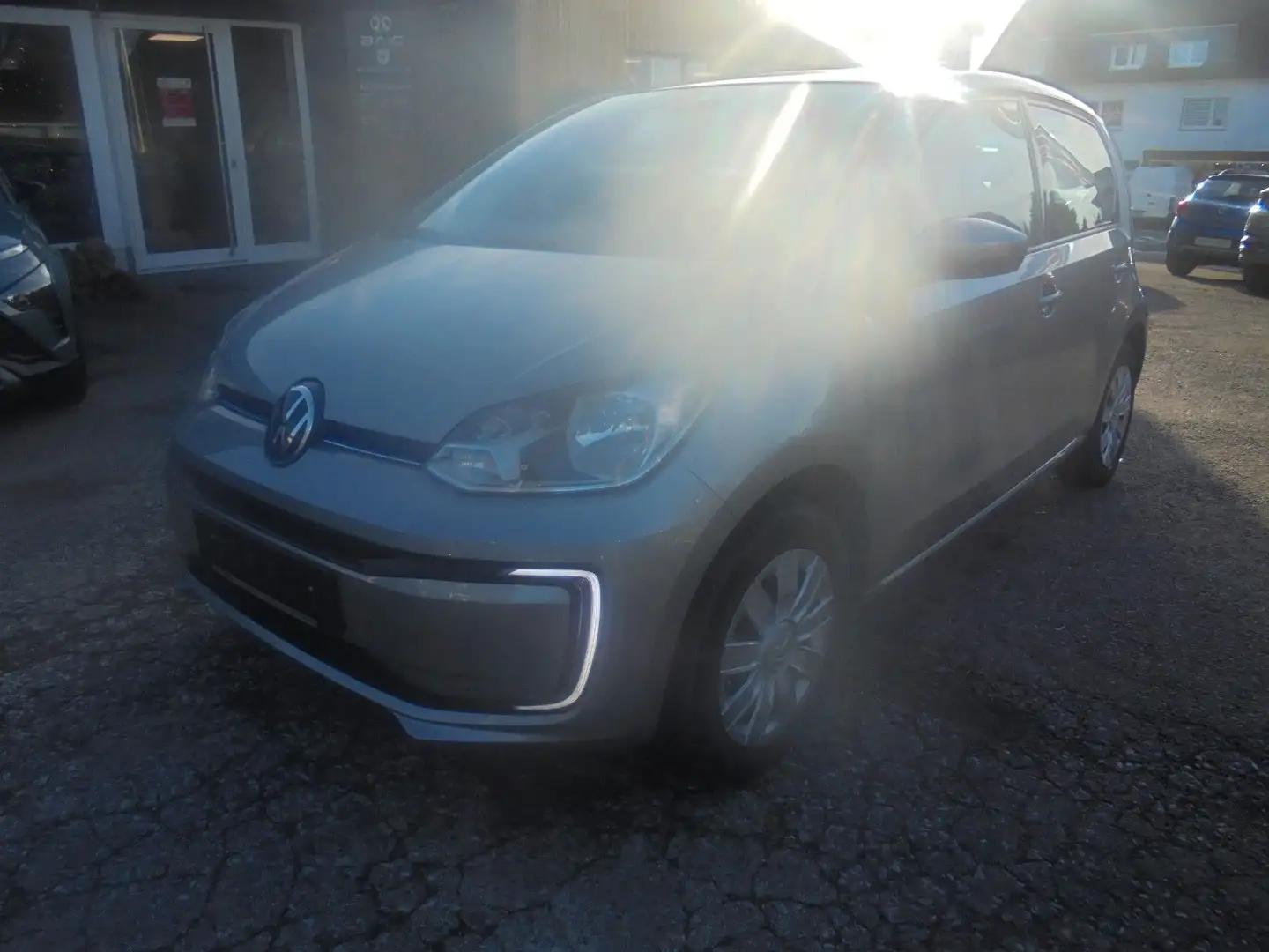 Volkswagen up! 8 Fachbereift KAMEERA PDC APP Connect Silber - 2