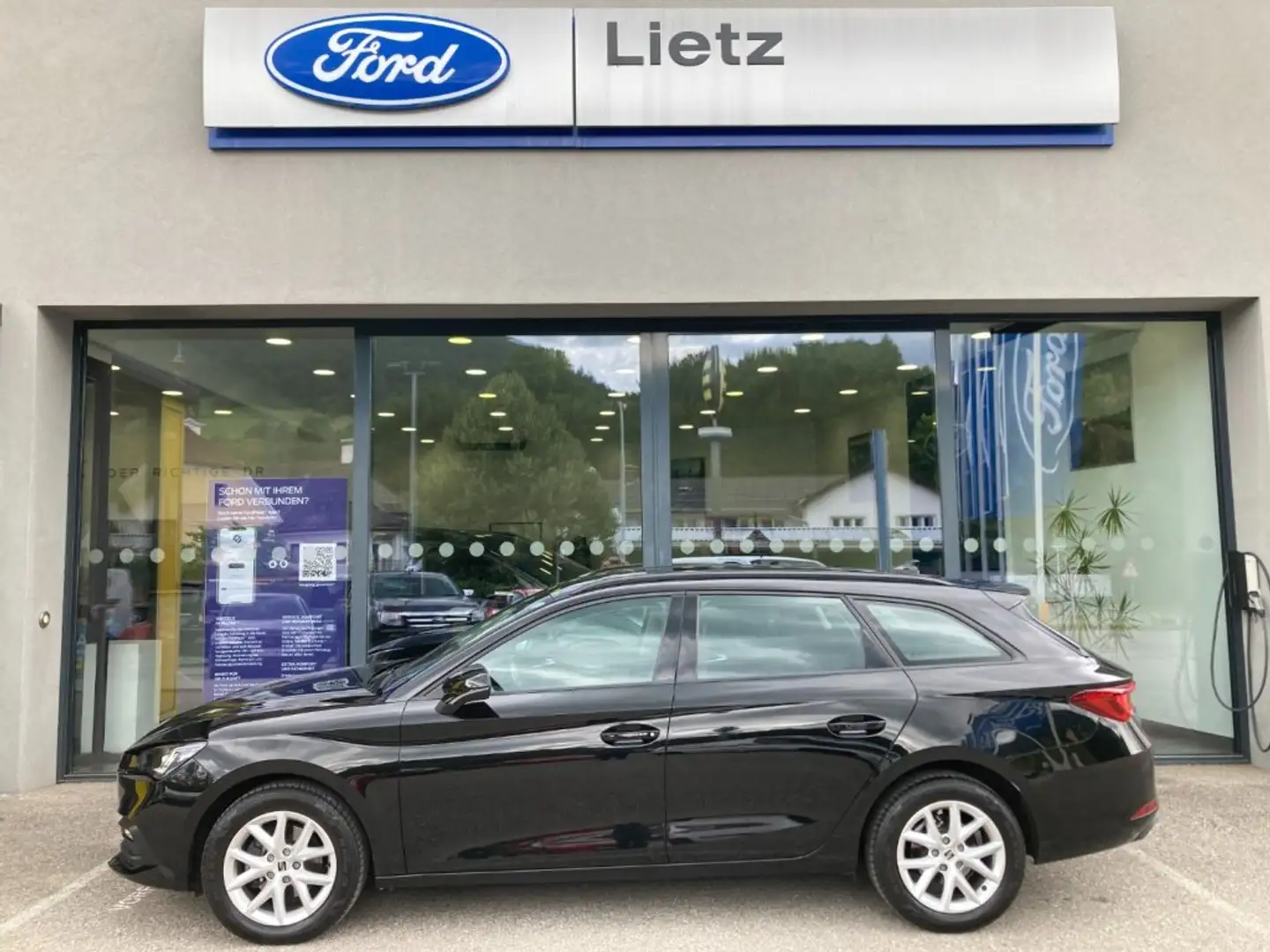 SEAT Leon SP Kombi Style 1,0TSI Schwarz - 1