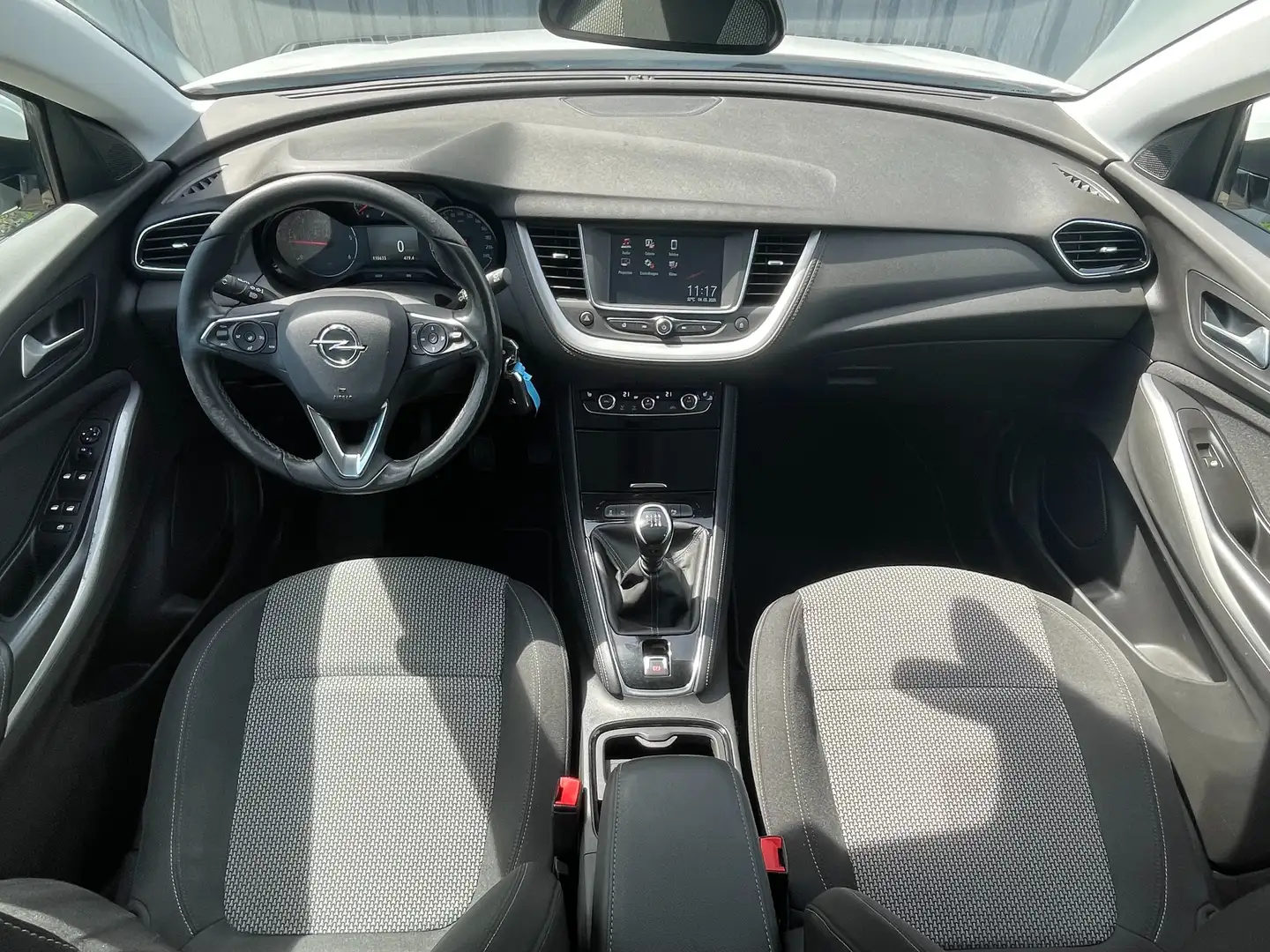 Opel Grandland X 1,5 CDTI * 2. Vorbesitzer * Zahnriemen NEU! * Weiß - 2