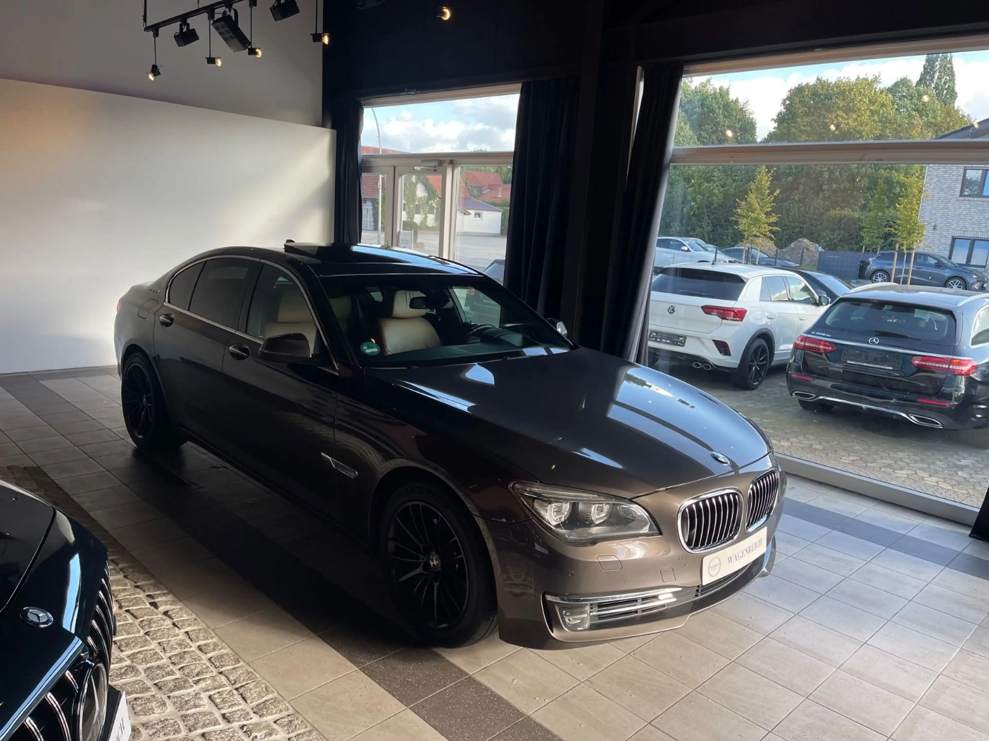 BMW Active Hybrid 7 BMW 750 Activehybrid — photo 3