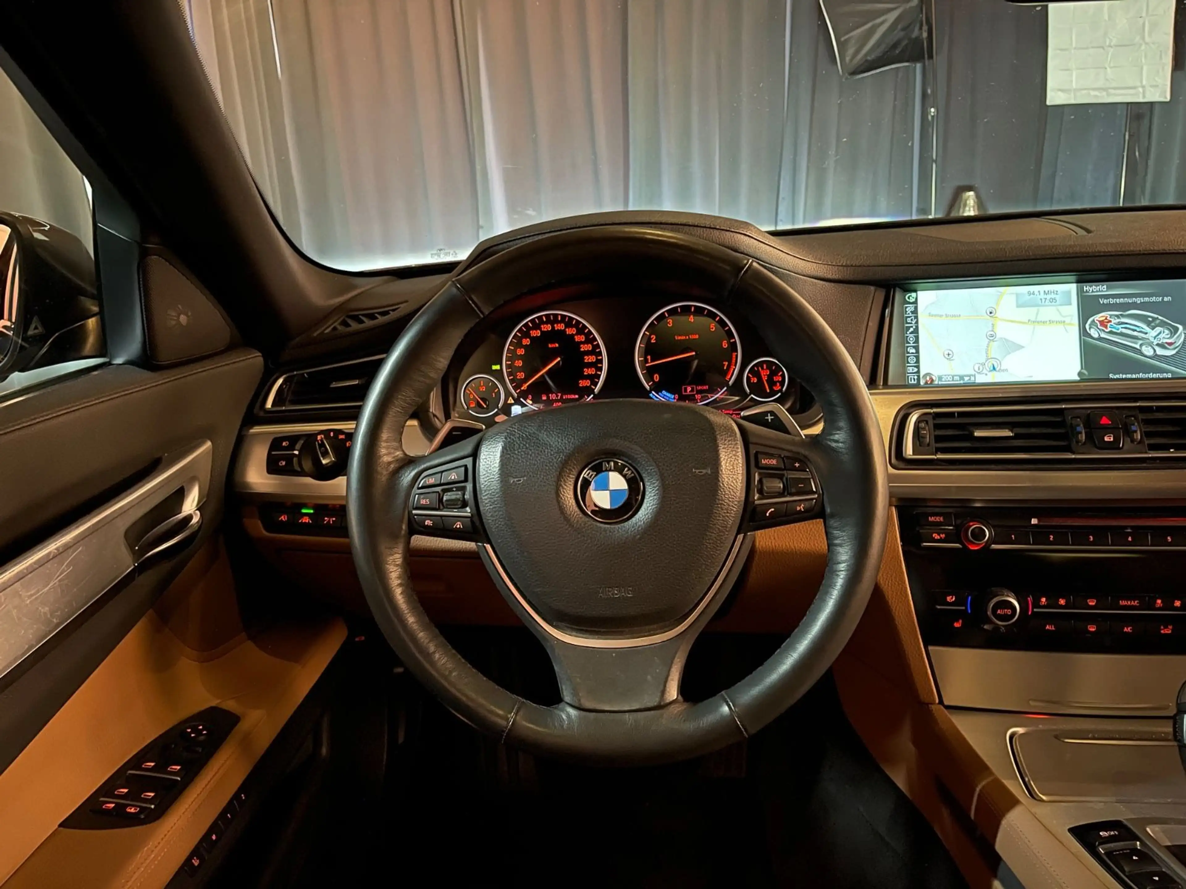 BMW Active Hybrid 7 BMW 750 Activehybrid — photo 15