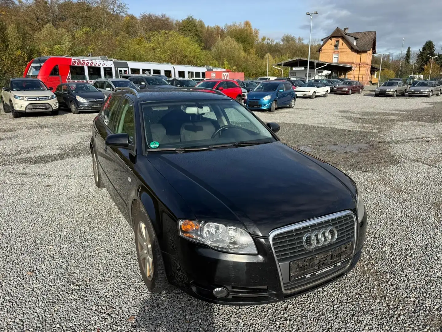 Audi A4 Avant 2.5 TDI Schwarz - 2