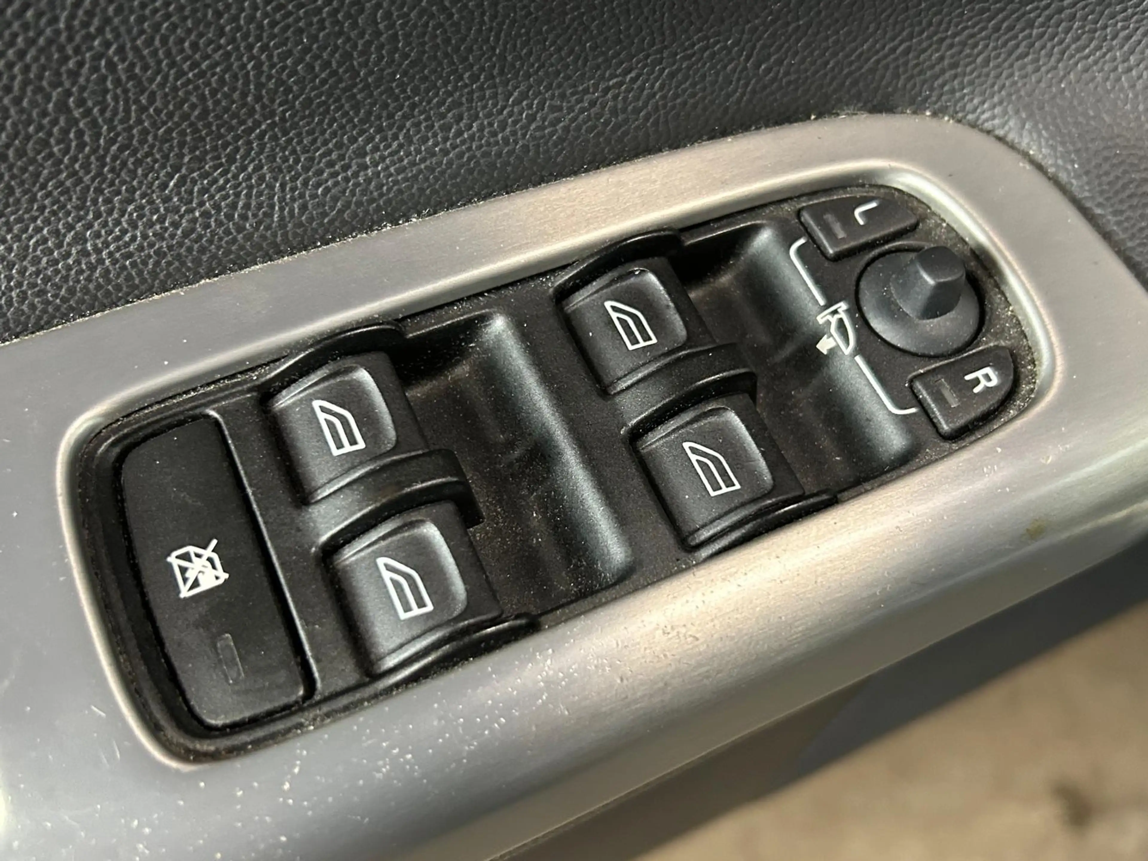 Volvo V50 1.8 Edition II + LEDER + STOELVERWARMING !! — photo 14
