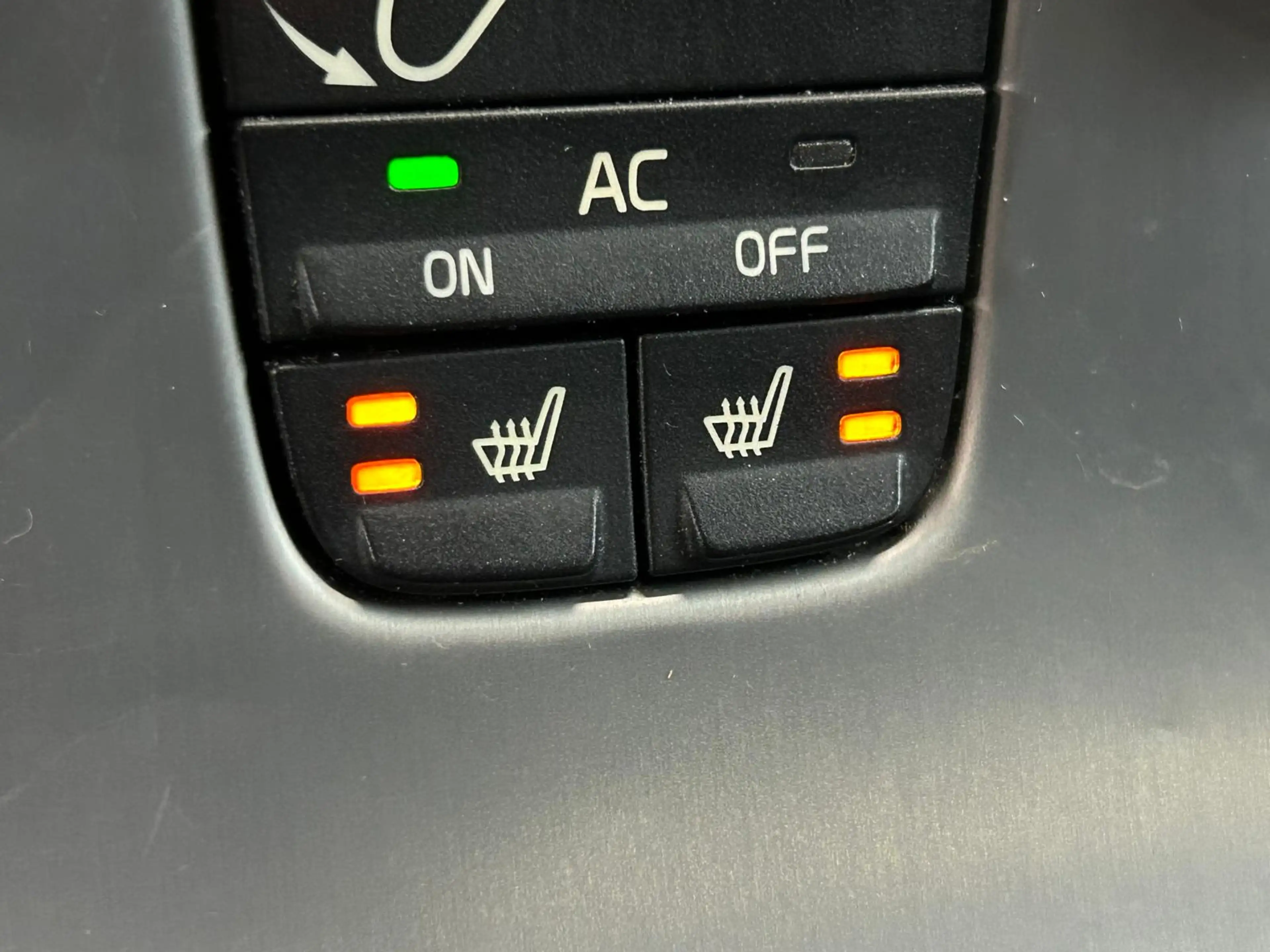 Volvo V50 1.8 Edition II + LEDER + STOELVERWARMING !! — photo 16