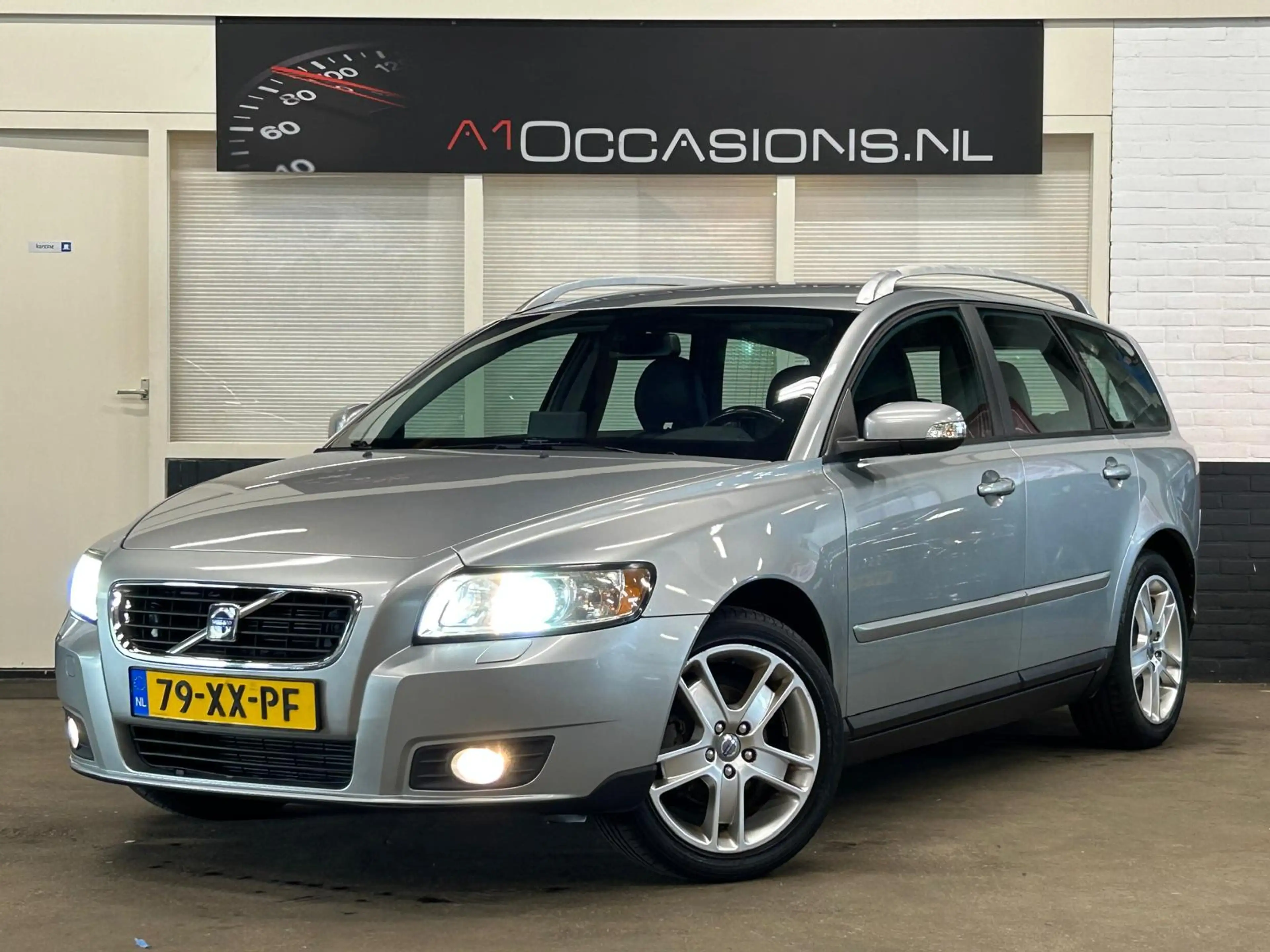 Volvo V50 1.8 Edition II + LEDER + STOELVERWARMING !! — photo 2
