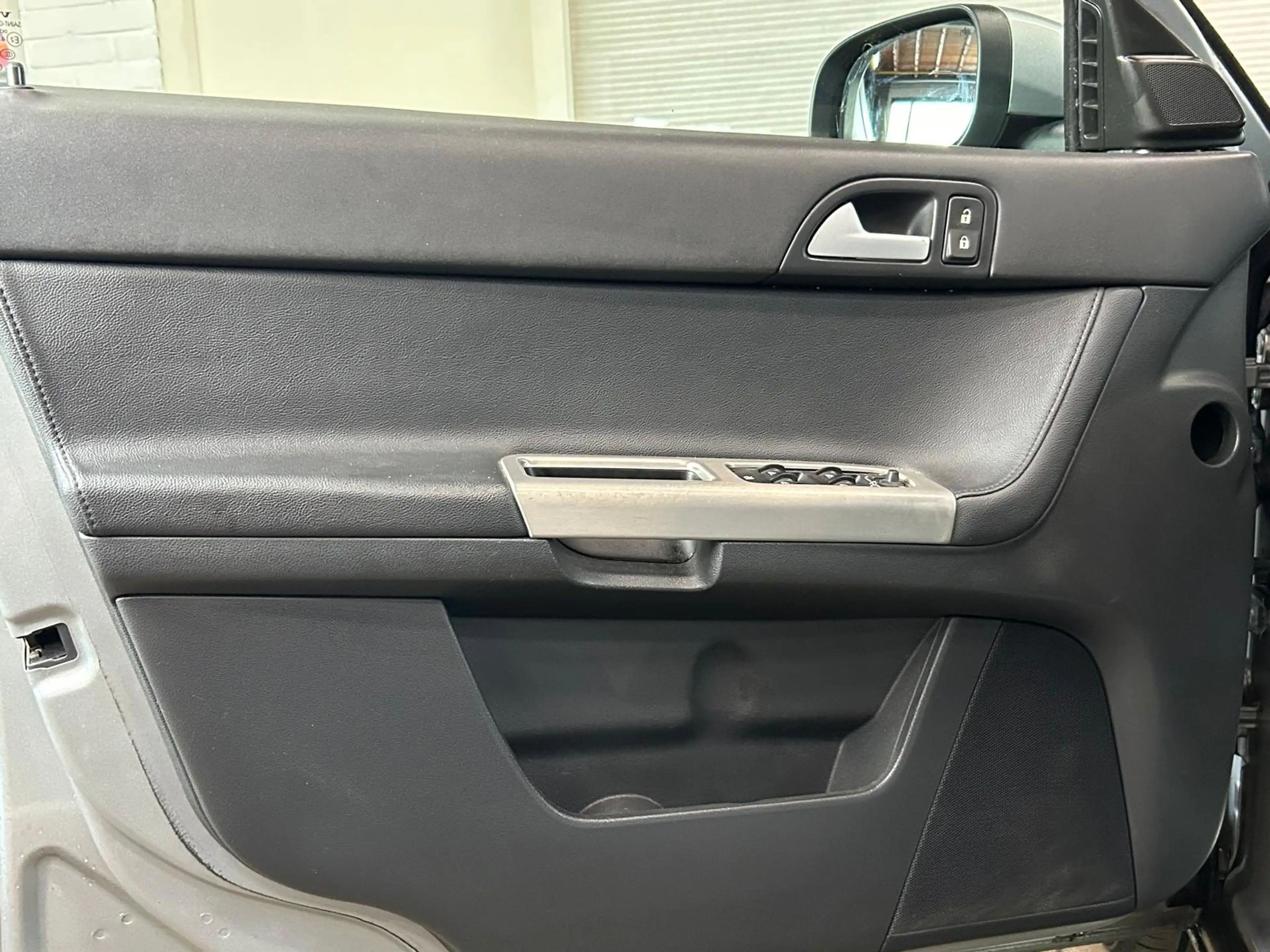 Volvo V50 1.8 Edition II + LEDER + STOELVERWARMING !! — photo 13