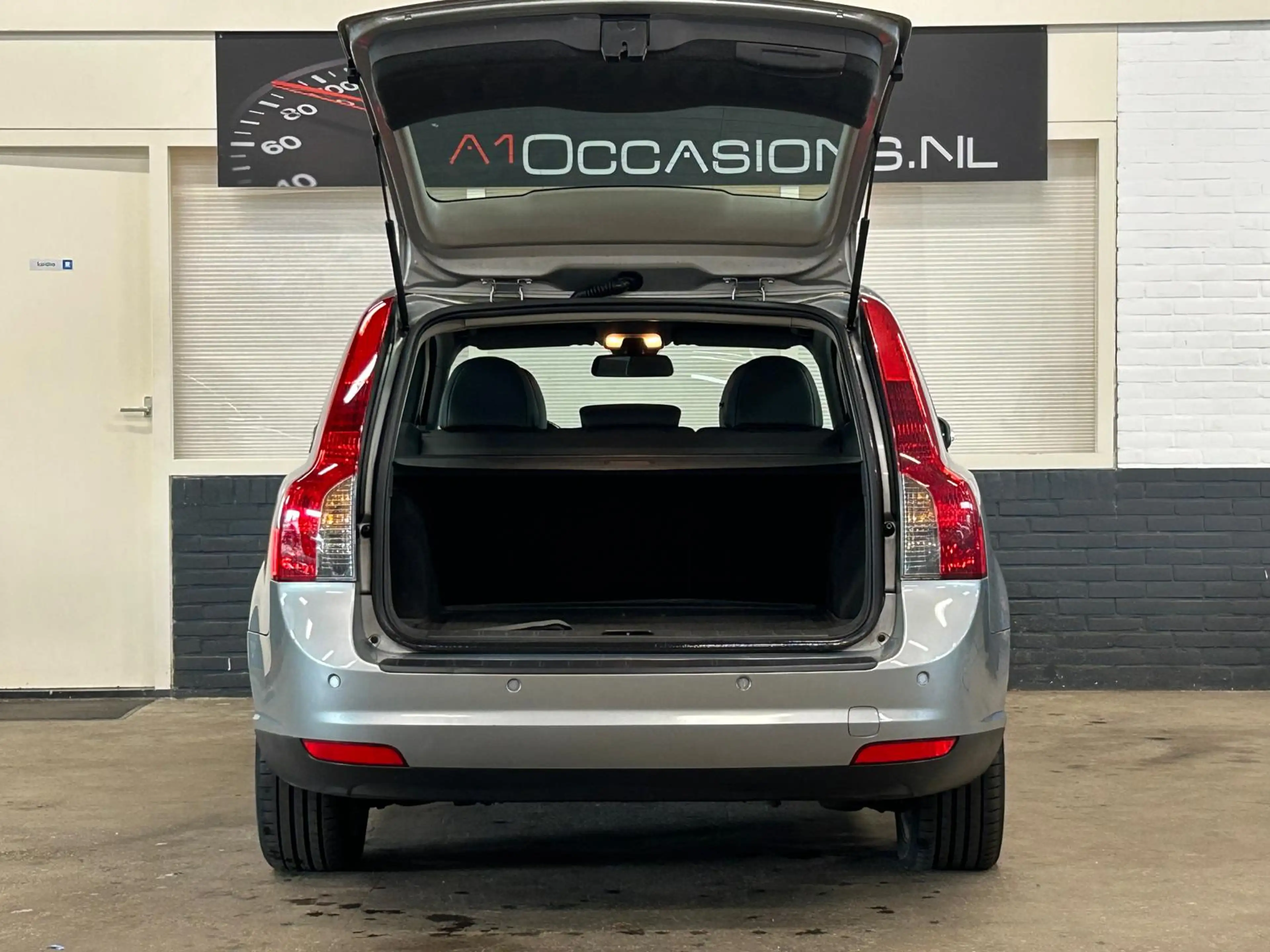 Volvo V50 1.8 Edition II + LEDER + STOELVERWARMING !! — photo 22