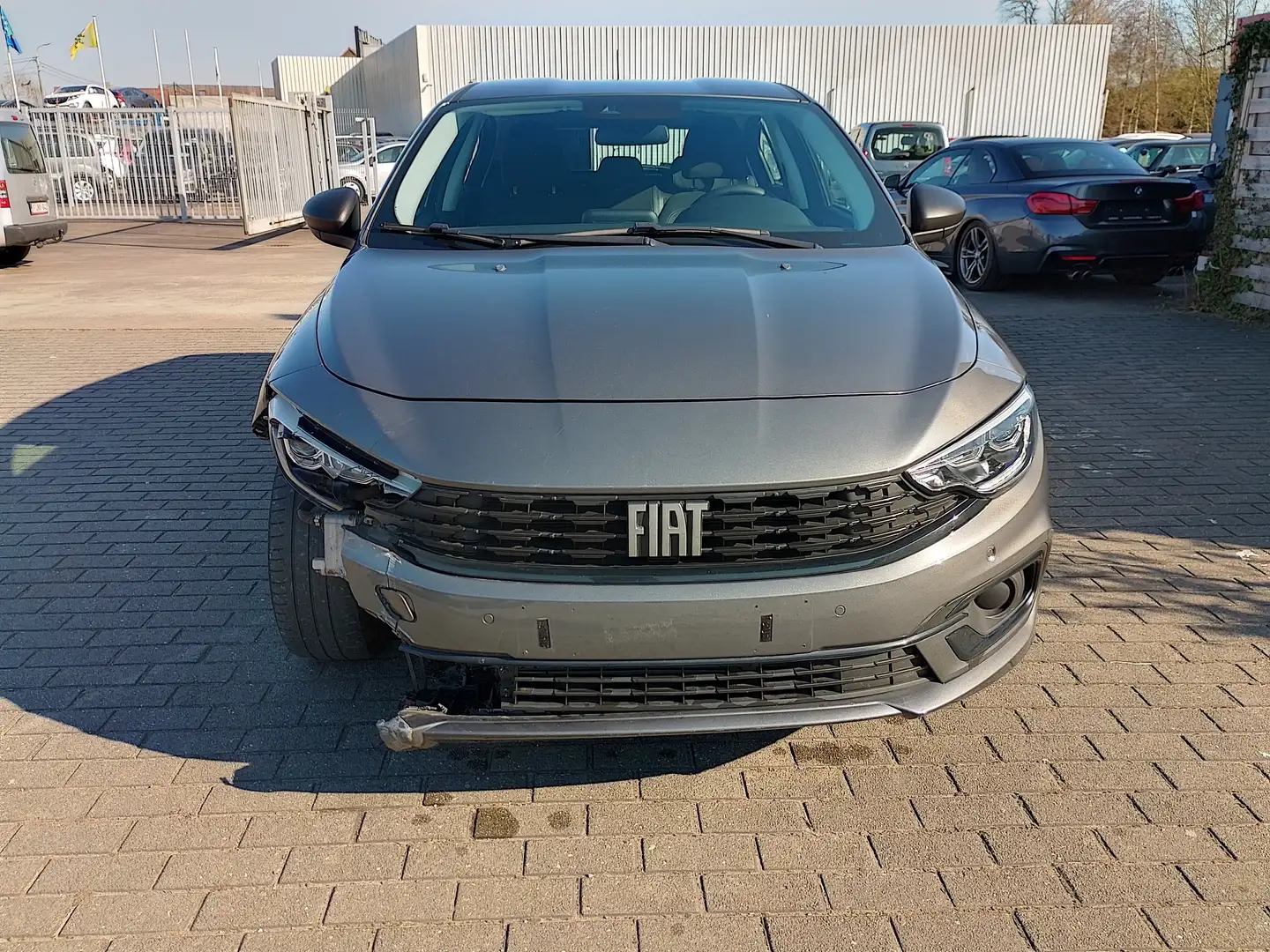 Fiat Tipo 1.0i Gris - 2