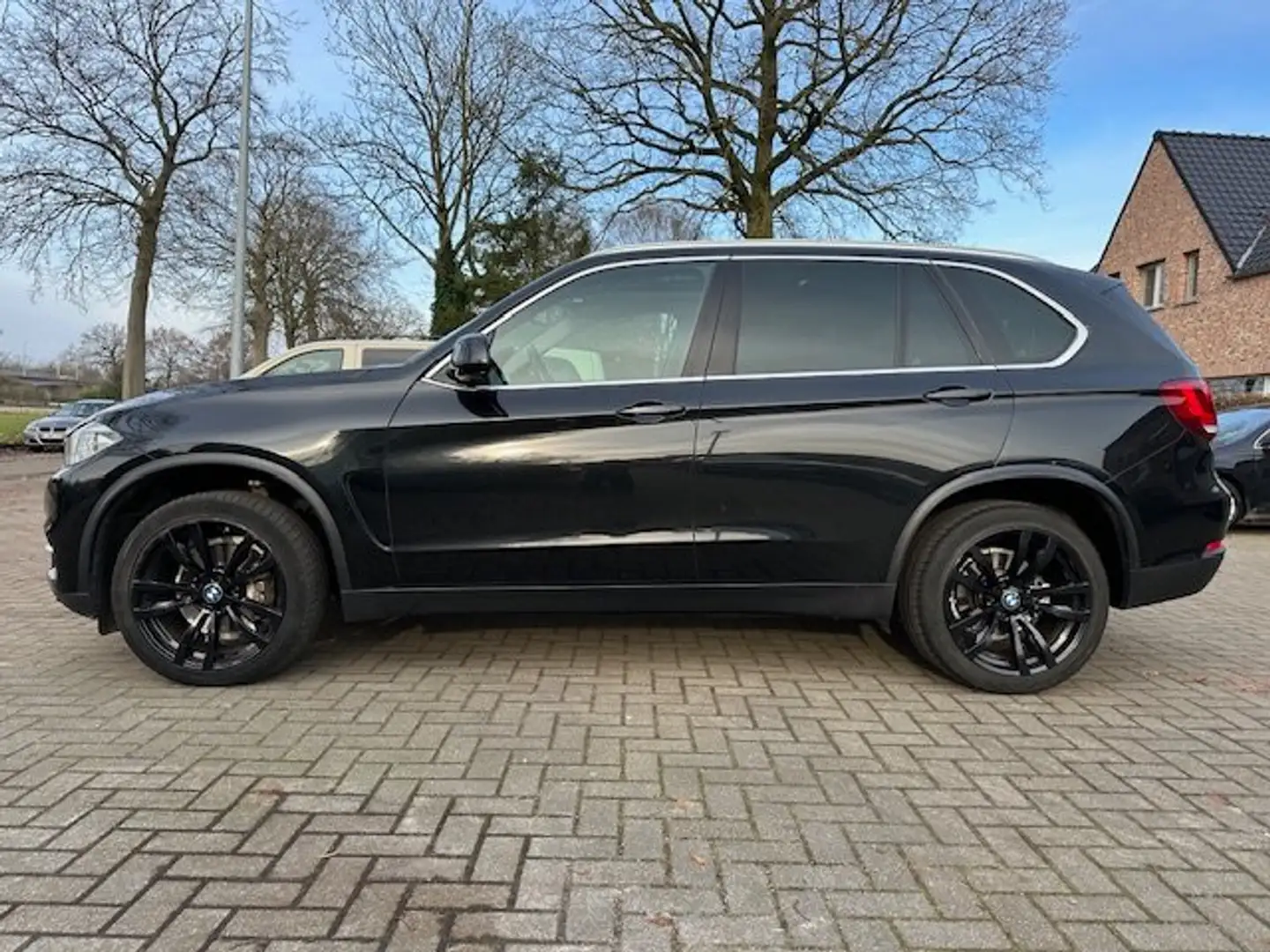 BMW X5 3.0 dA xDrive30 met vele optie's in goede staat! Zwart - 2