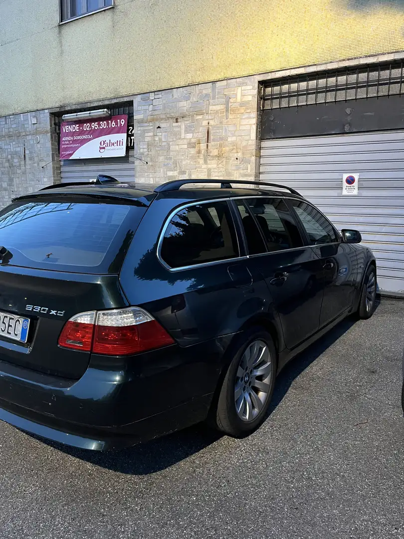 BMW 530 530xd con gancio traino Verde - 1