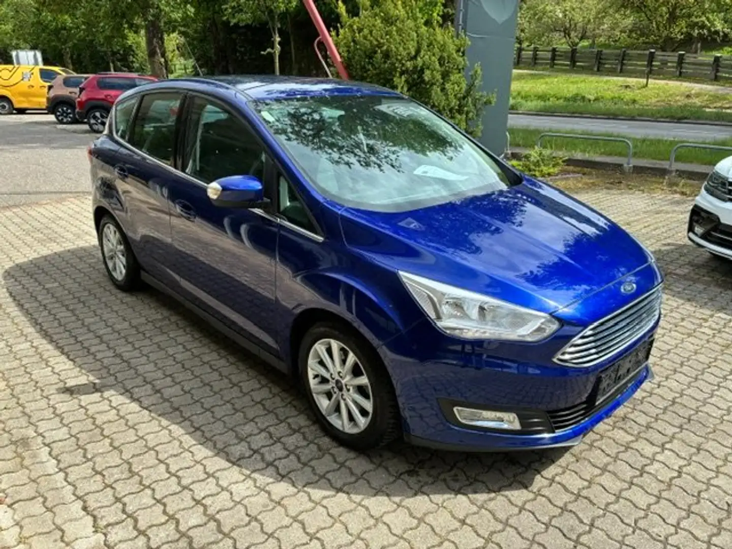 Ford C-Max Titanium 2,0 TDCi Powershift Blau - 1