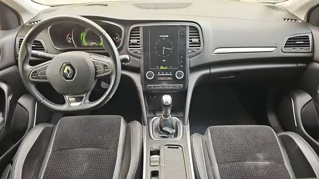 Renault Megane view 11