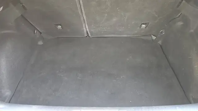 Renault Megane view 14