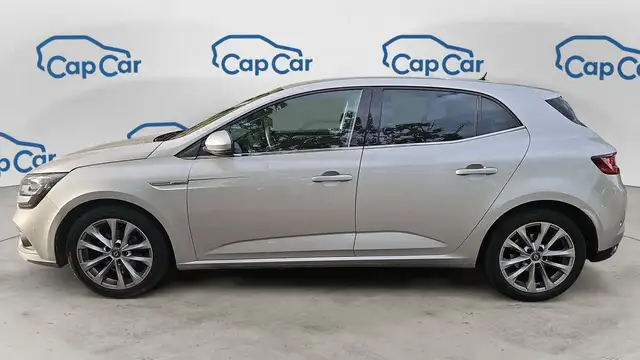 Renault Megane view 2