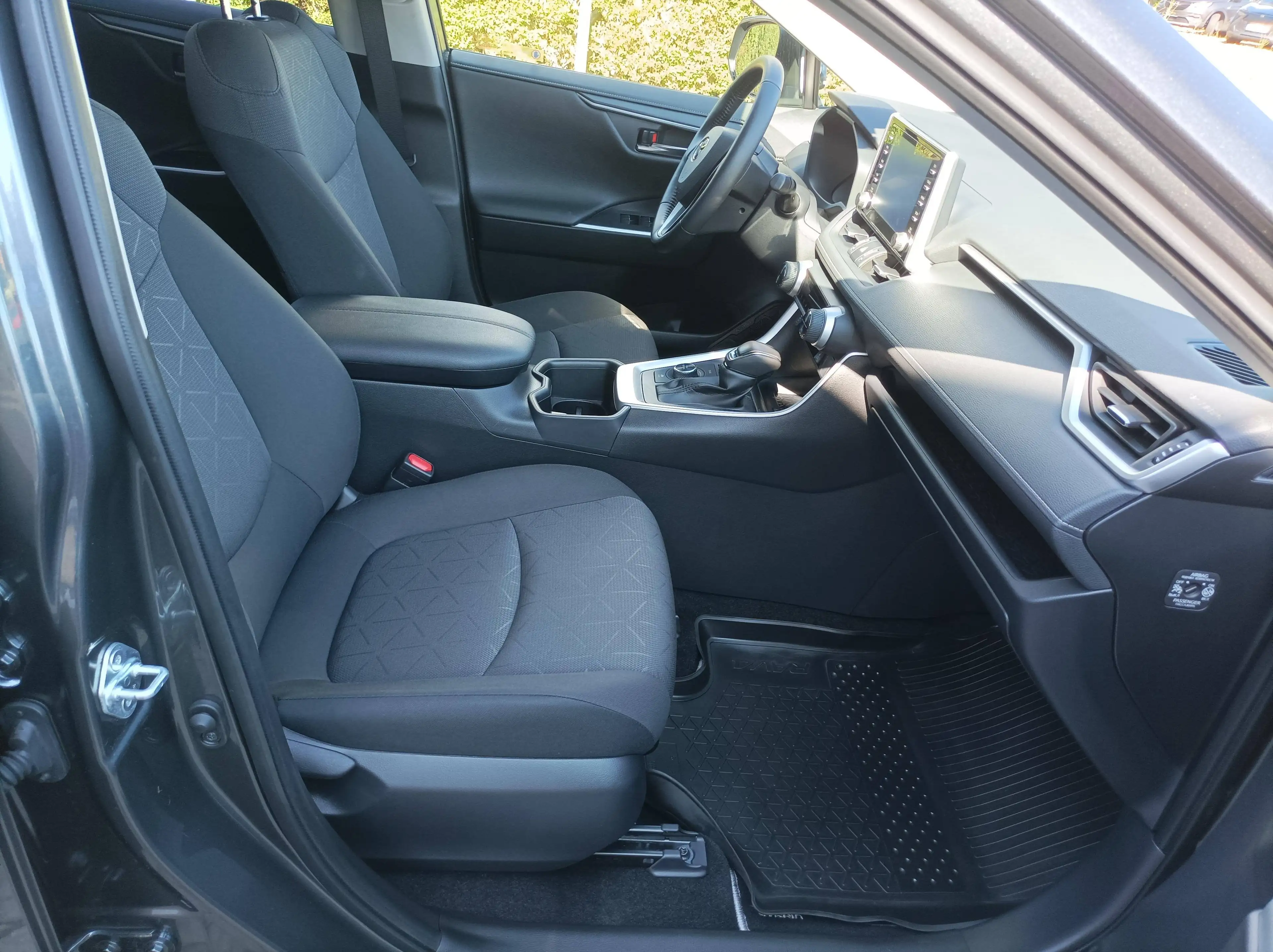 Toyota RAV 4 Hybrid 4x4 Team Deutschland — photo 13