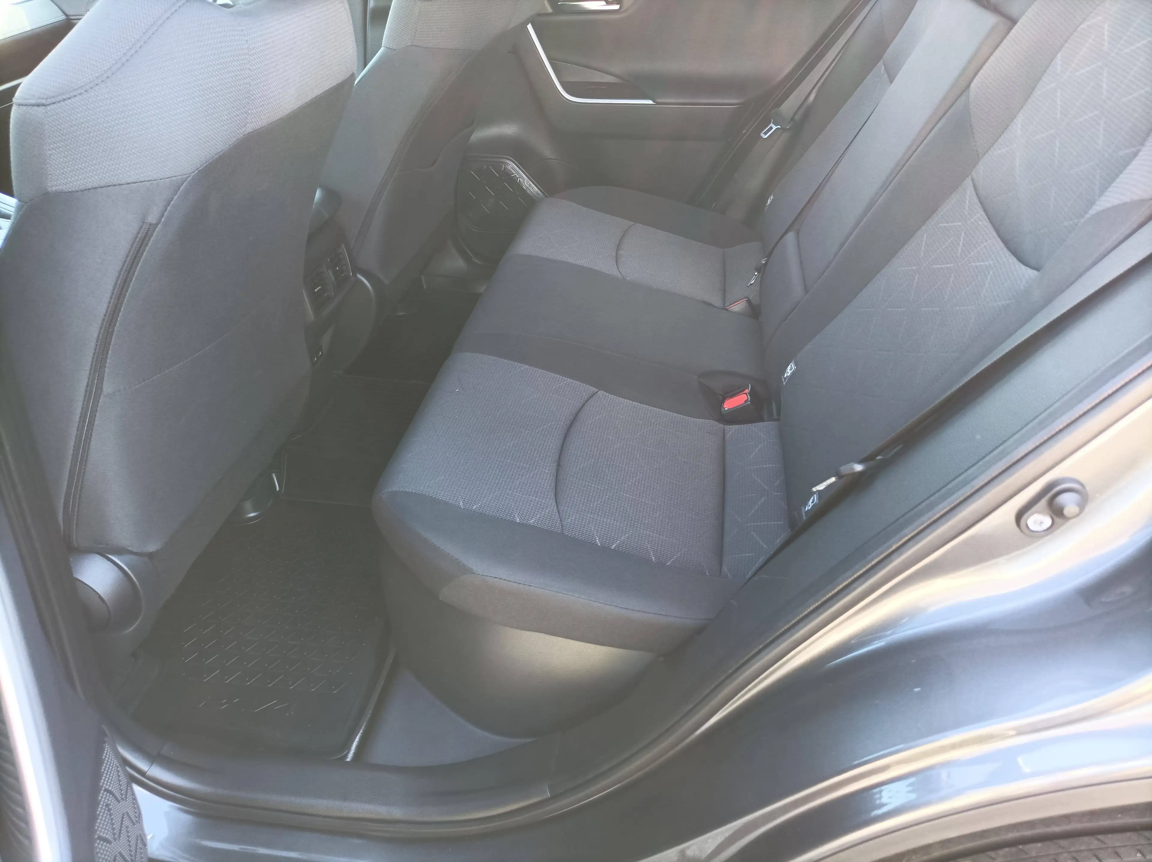 Toyota RAV 4 Hybrid 4x4 Team Deutschland — photo 10