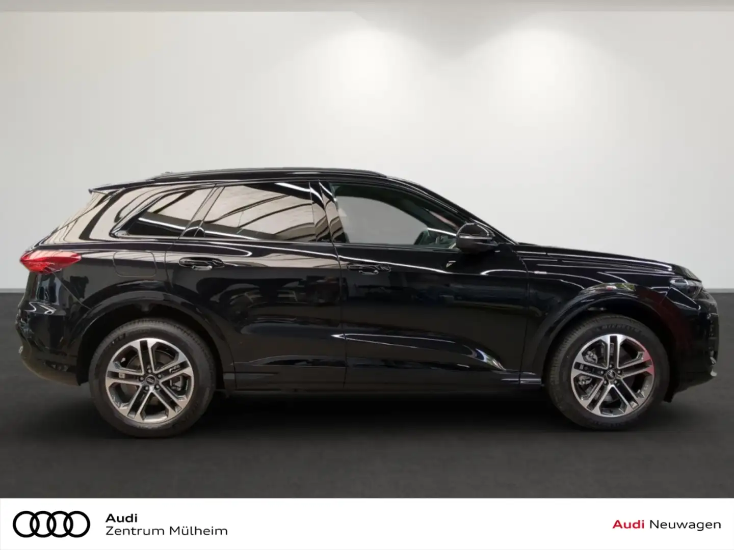 Audi Q5 2.0 TDI 150 kW quattroPanodach Navi Digitales Cock Černá - 2
