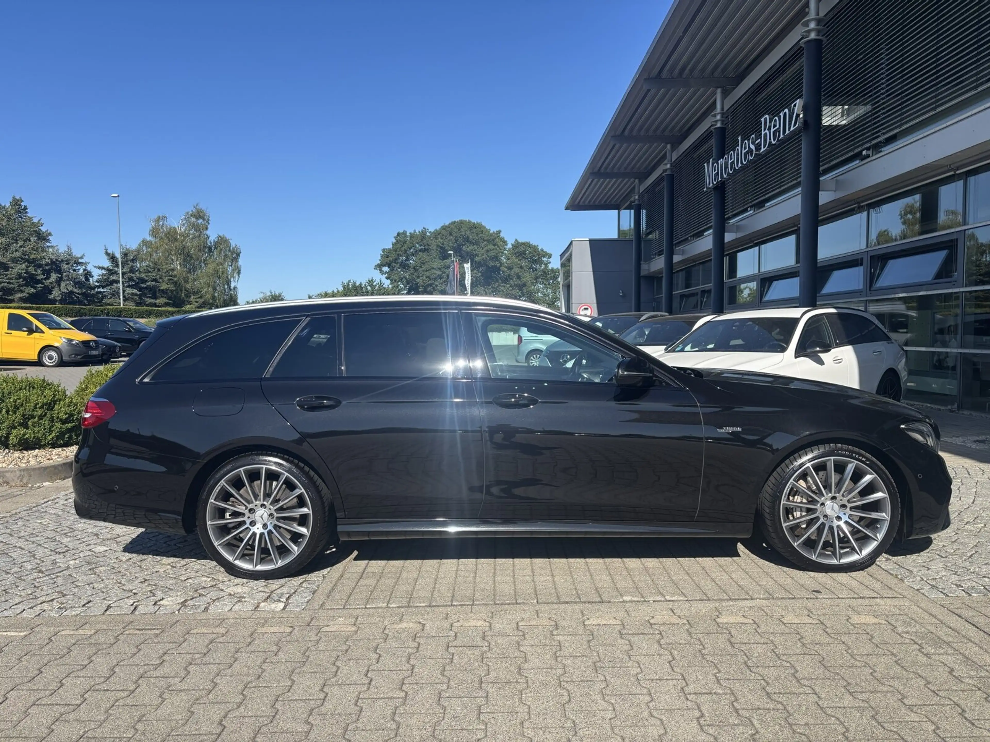 Mercedes-Benz E 53 AMG Mercedes-AMG E53T 4M+ Multibeam*Burm*AHK*Fahrass — photo 4