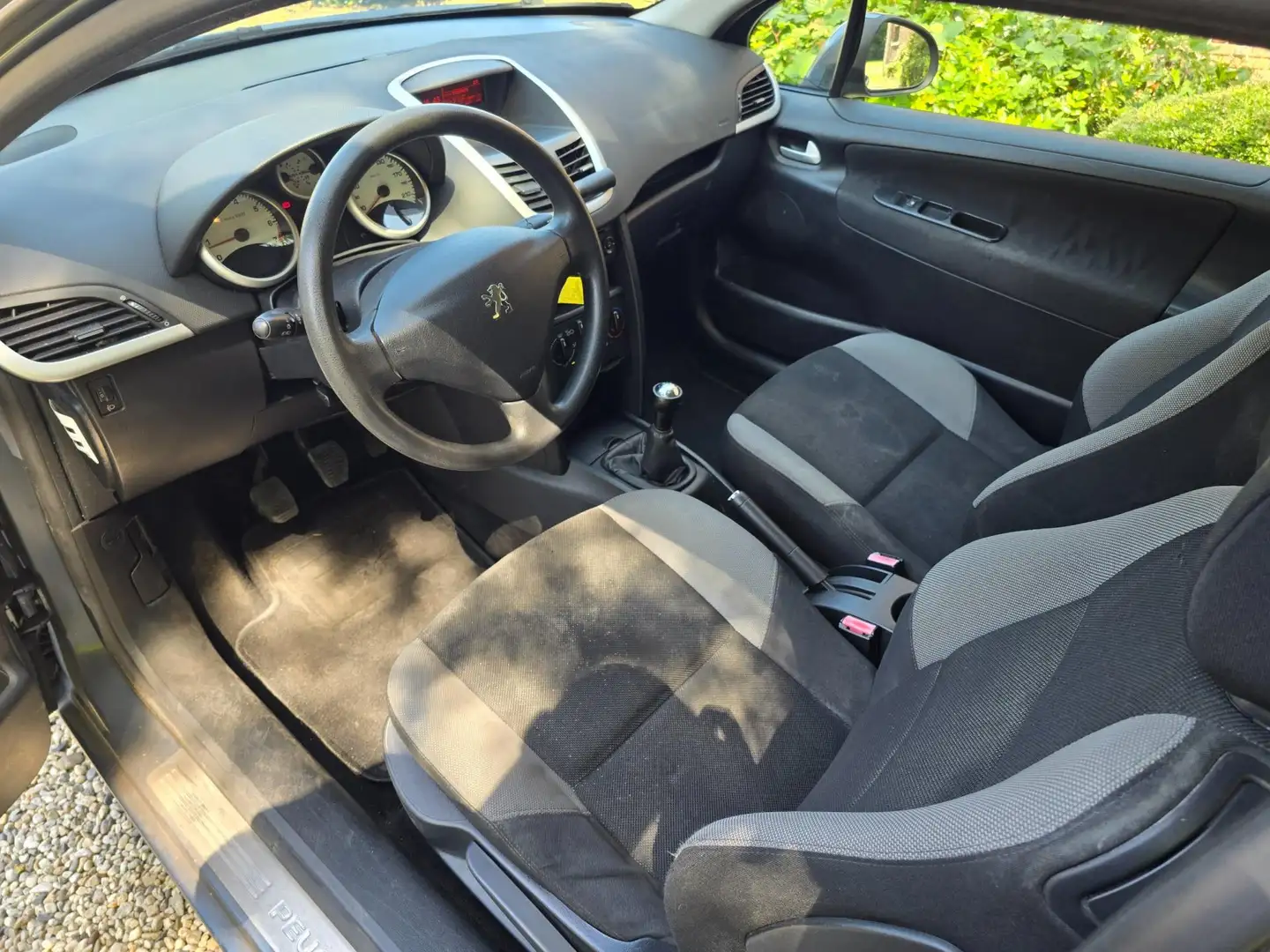 Peugeot 207 1.4-16V X-line SPORT airco Grau - 2