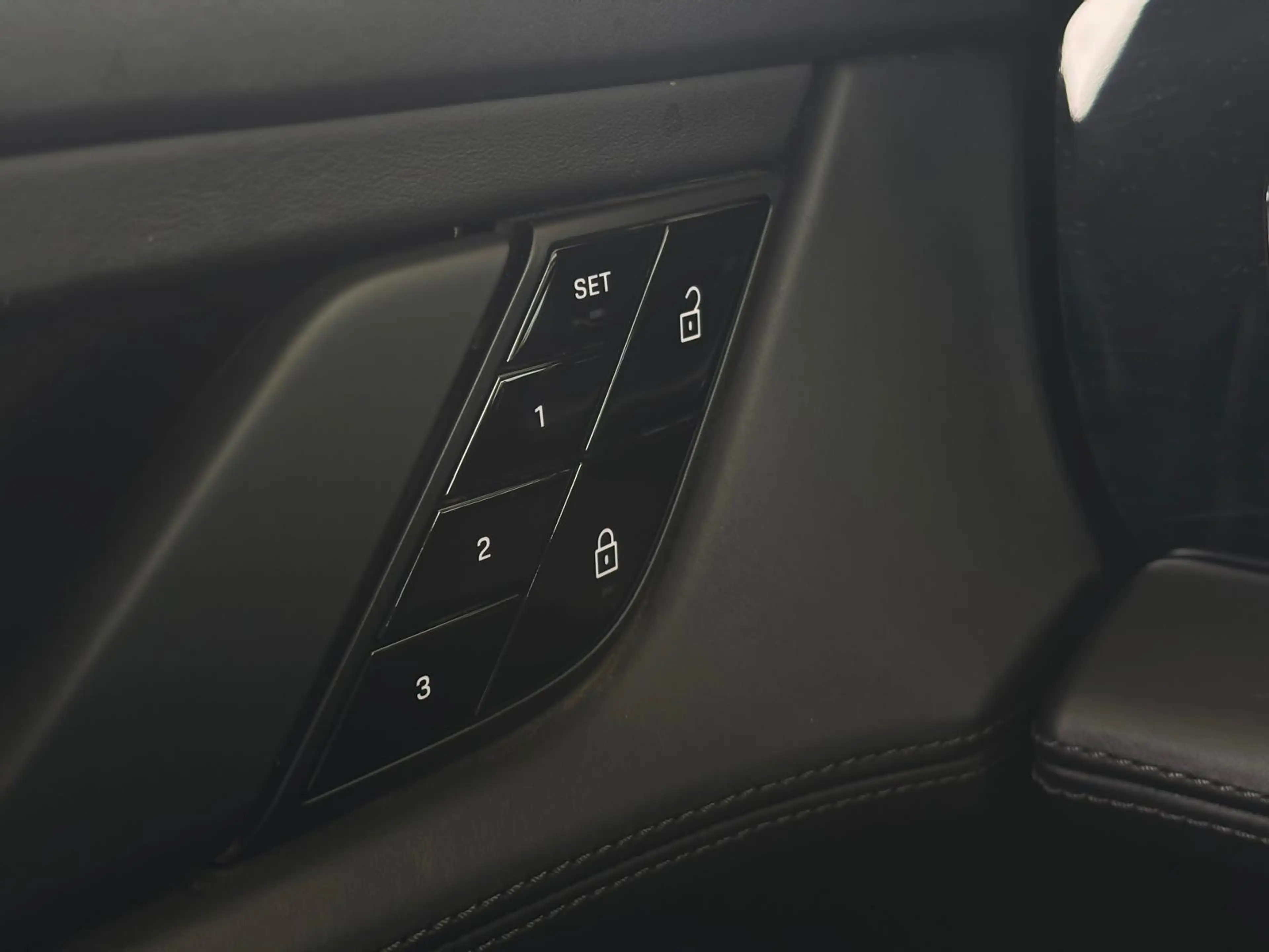 Porsche Taycan Turbo 93 kWh (Goed OndH, Panorama, Passagier Displ — photo 23