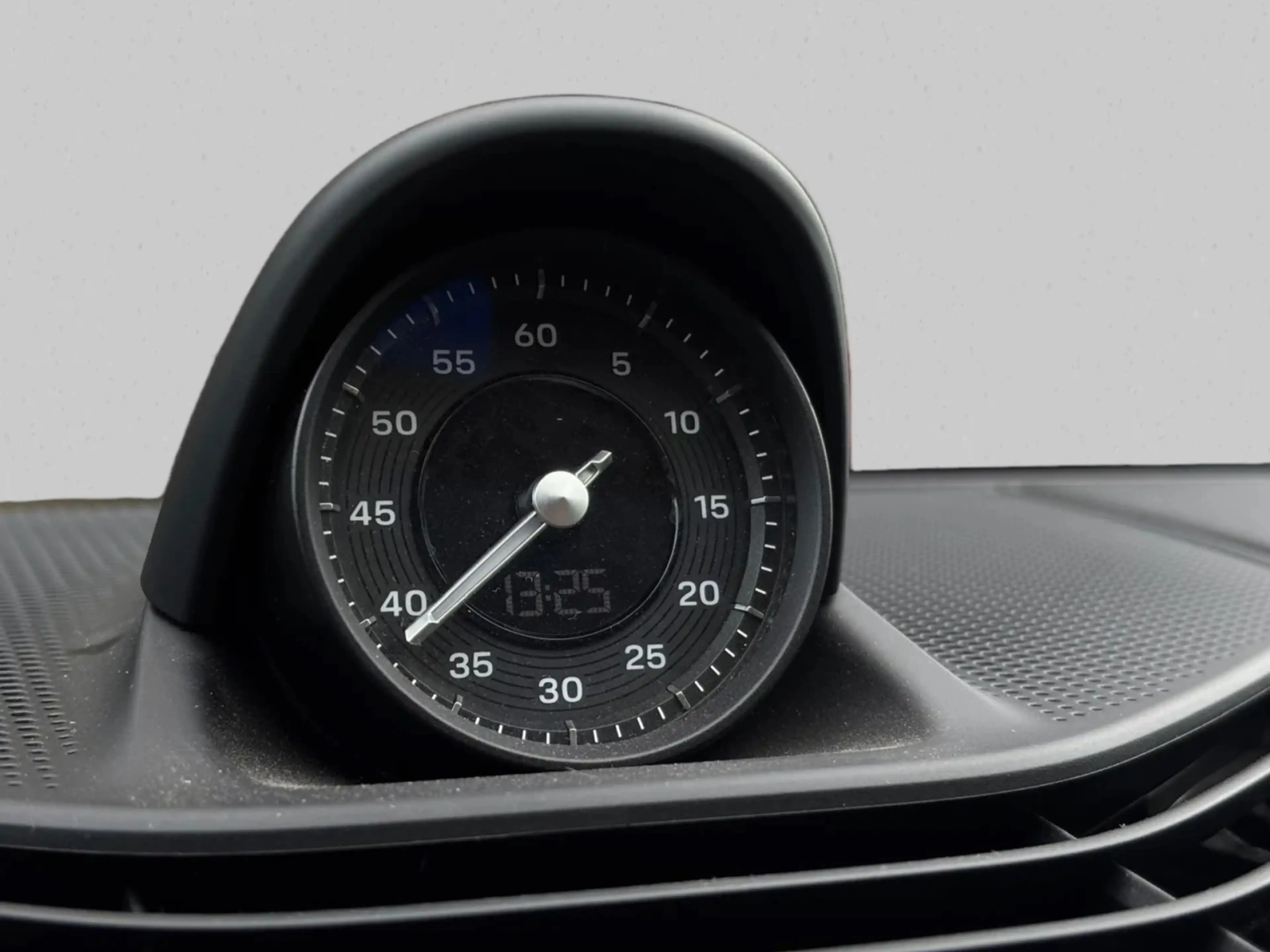 Porsche Taycan Turbo 93 kWh (Goed OndH, Panorama, Passagier Displ — photo 28
