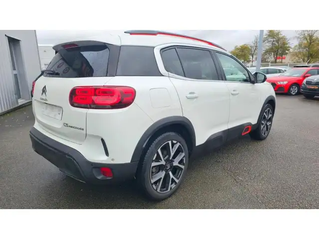 Citroen C5 Aircross view 3